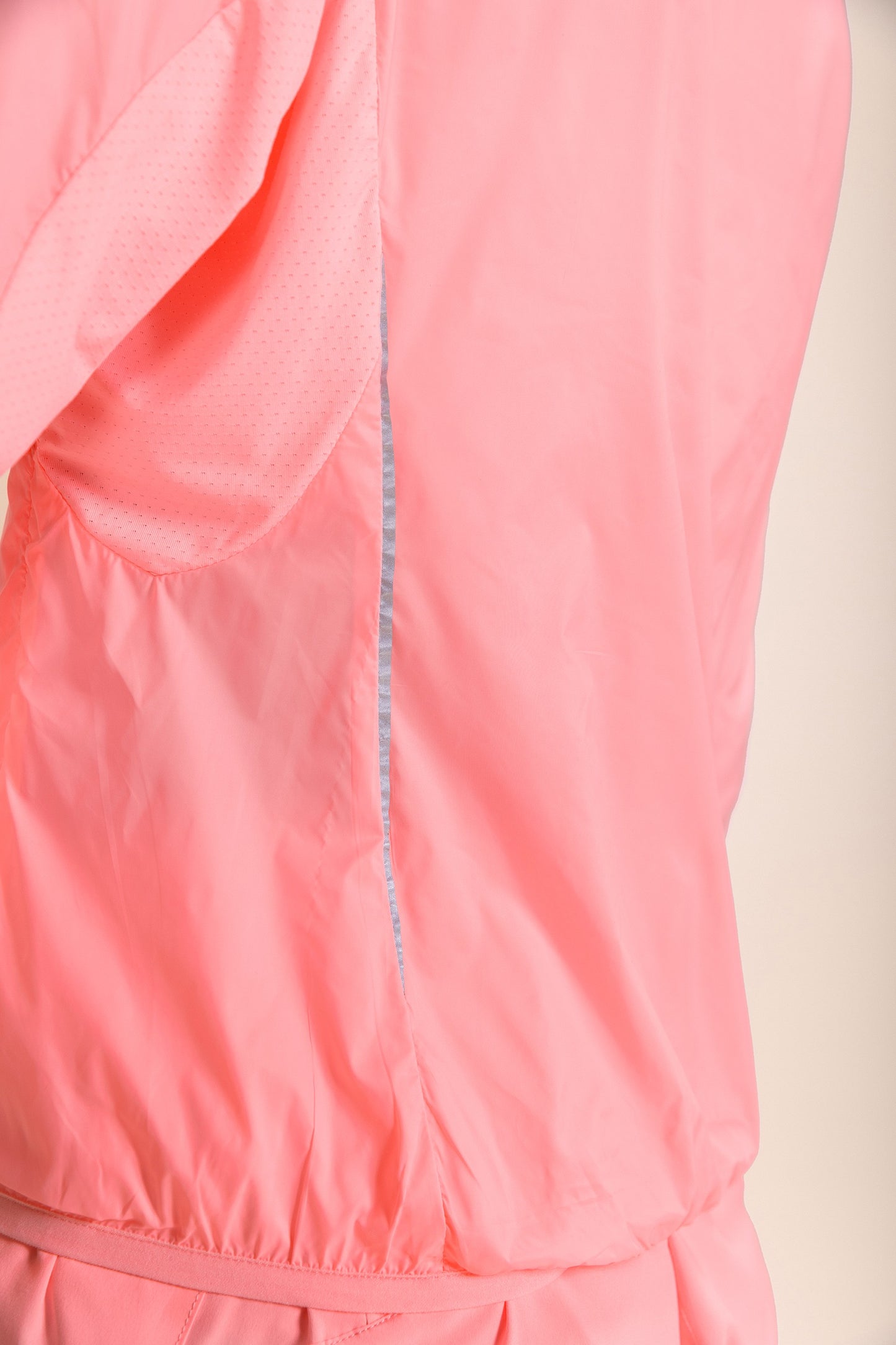 Neo Aero Windbreaker