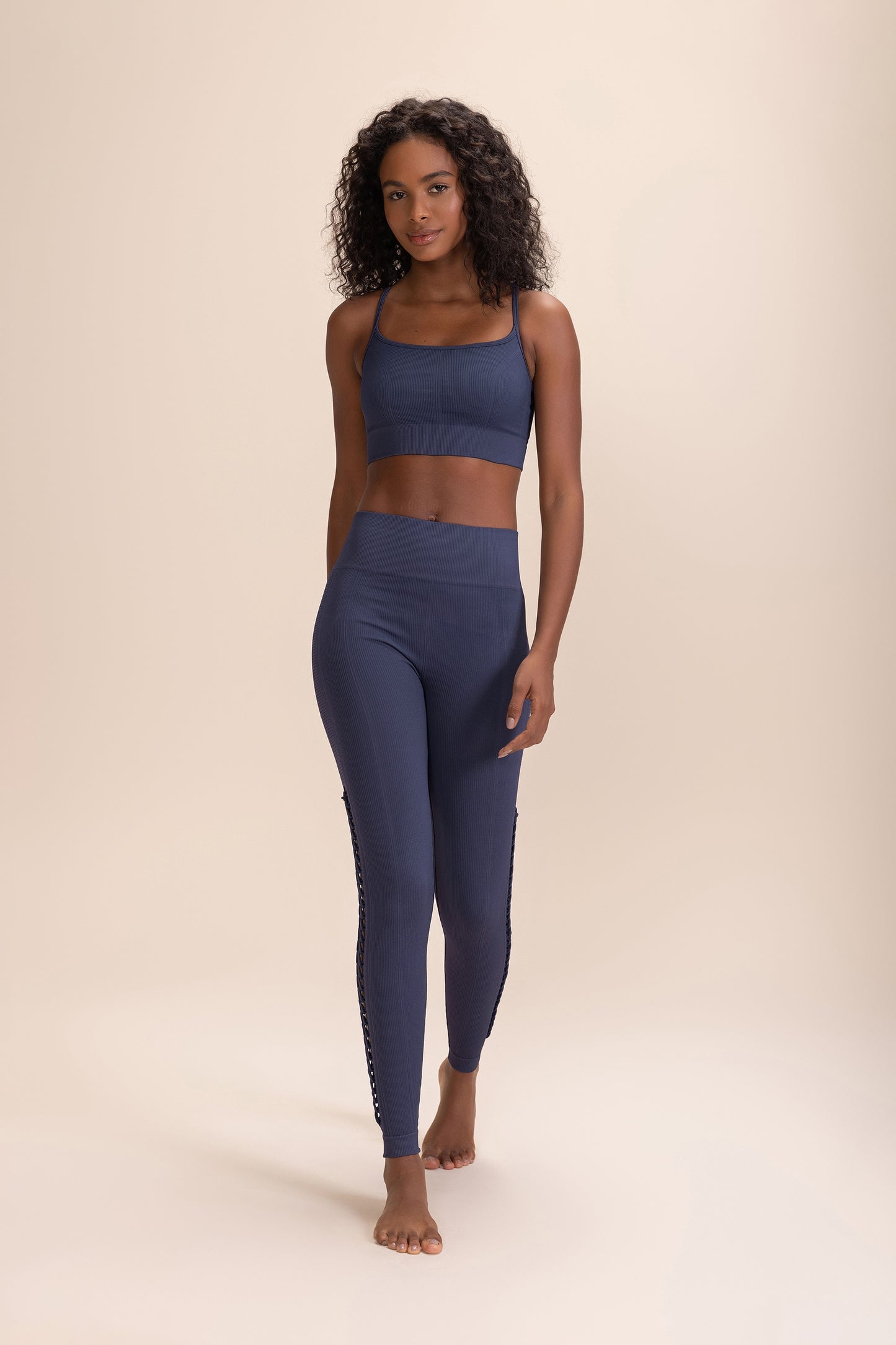 Explore Seamless Leggings