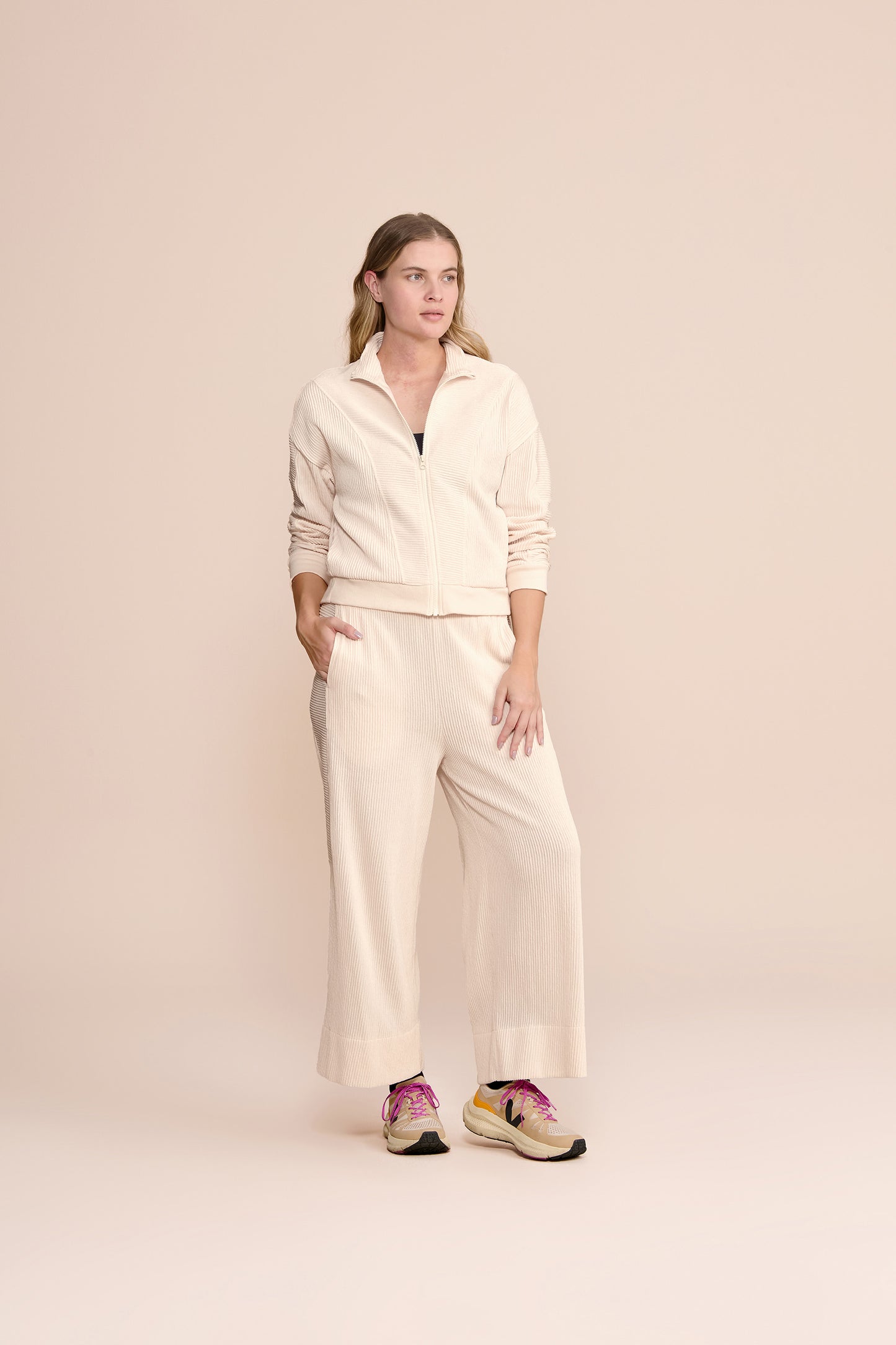 Bold Fleece Straight Pants