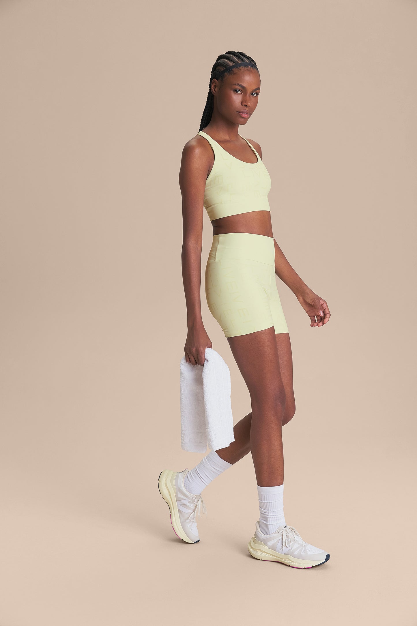 LIVE! Icon Fit Short