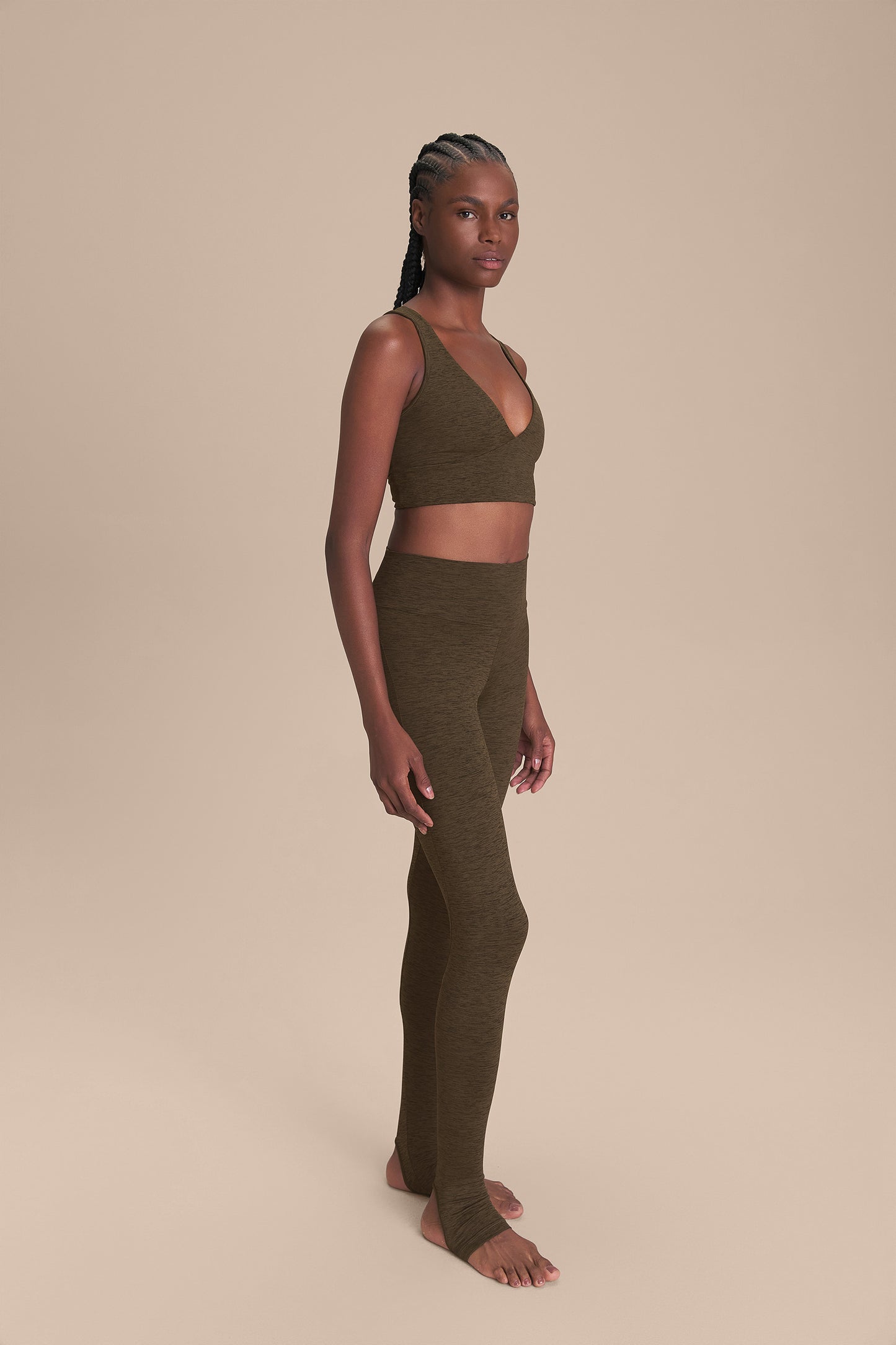 Groove Seam V Bra
