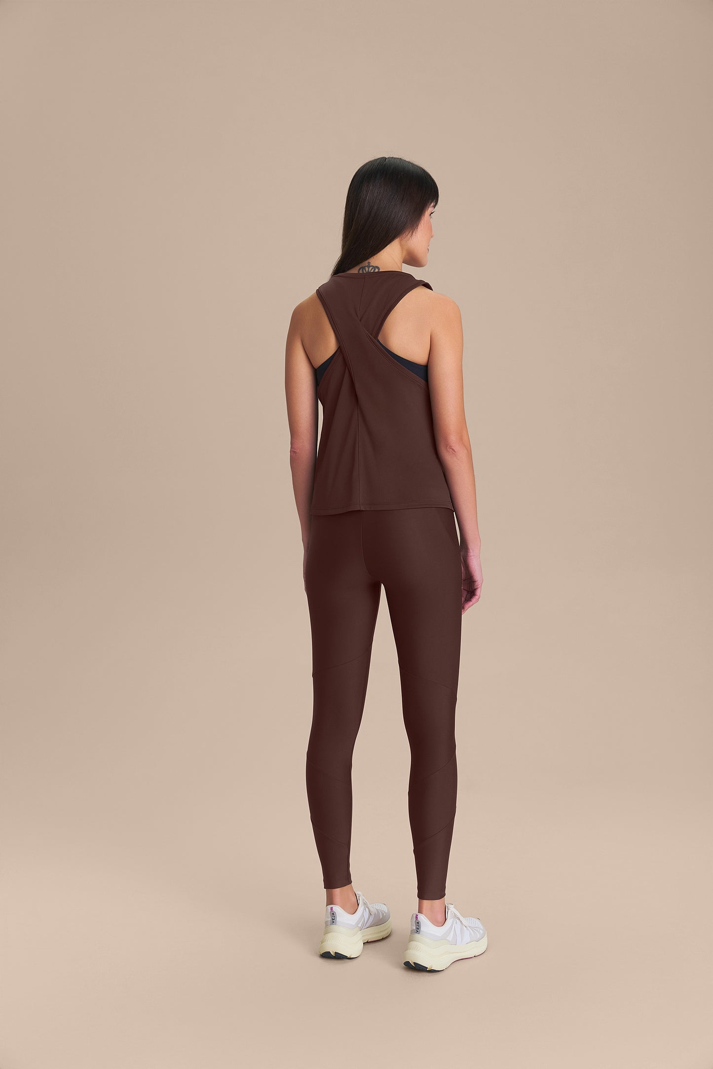Up Loose Twist Tank