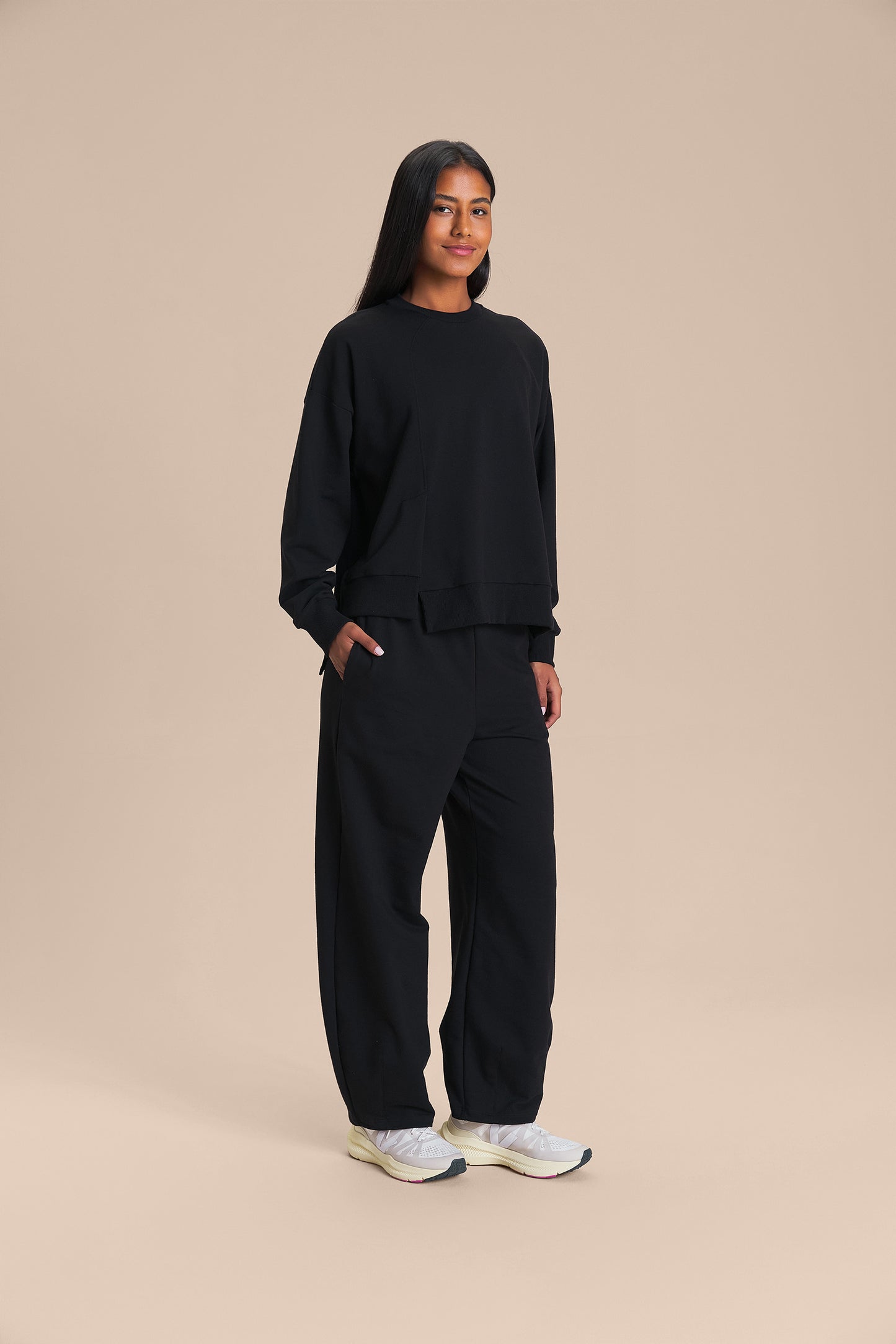 Jog Split Pullover