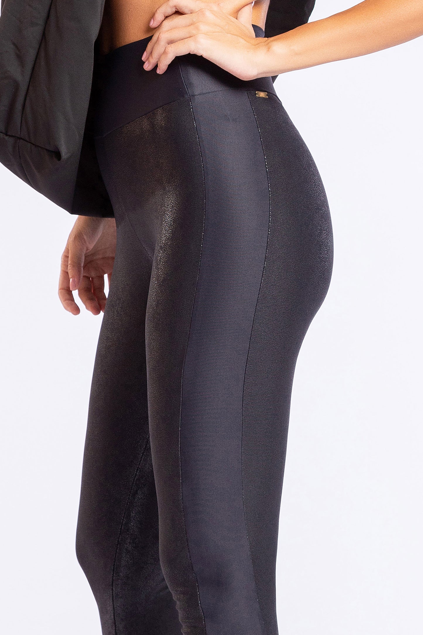 Essential  Up Style Tight