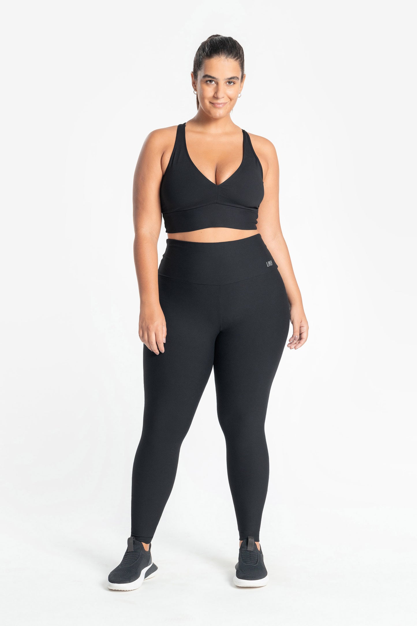 LIVE!+ Essential Active Tight