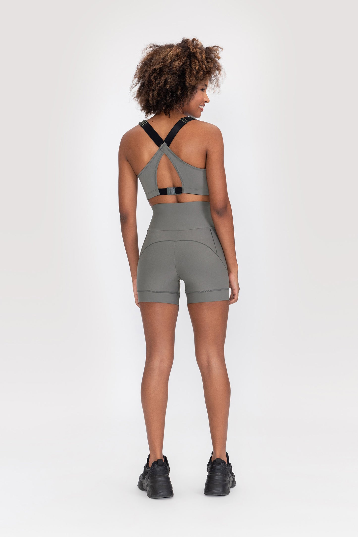 Essential Power Intense Slim Fit Shorties