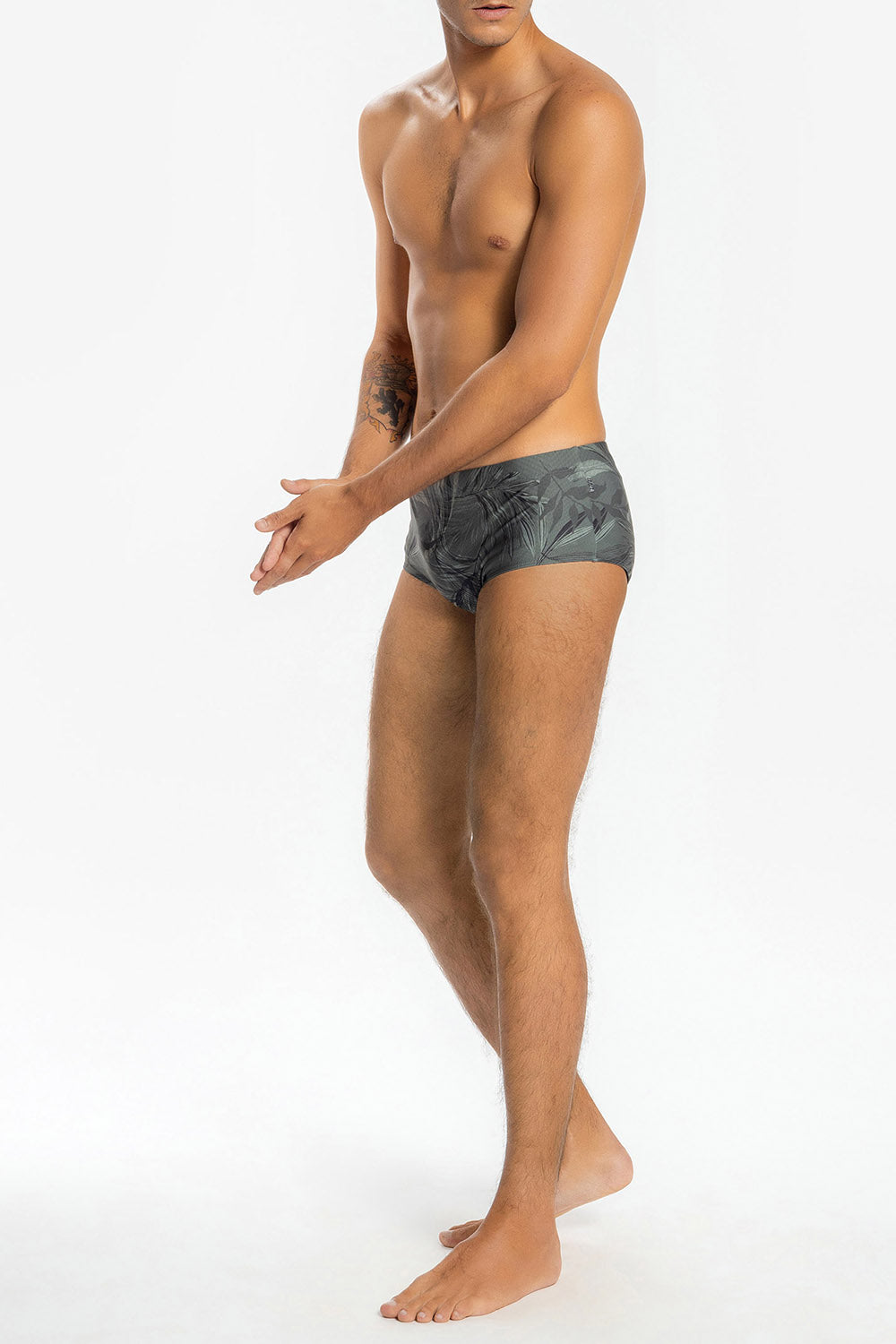 Essential Swin Future Trunks