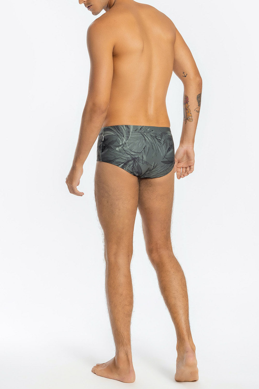 Essential Swin Future Trunks