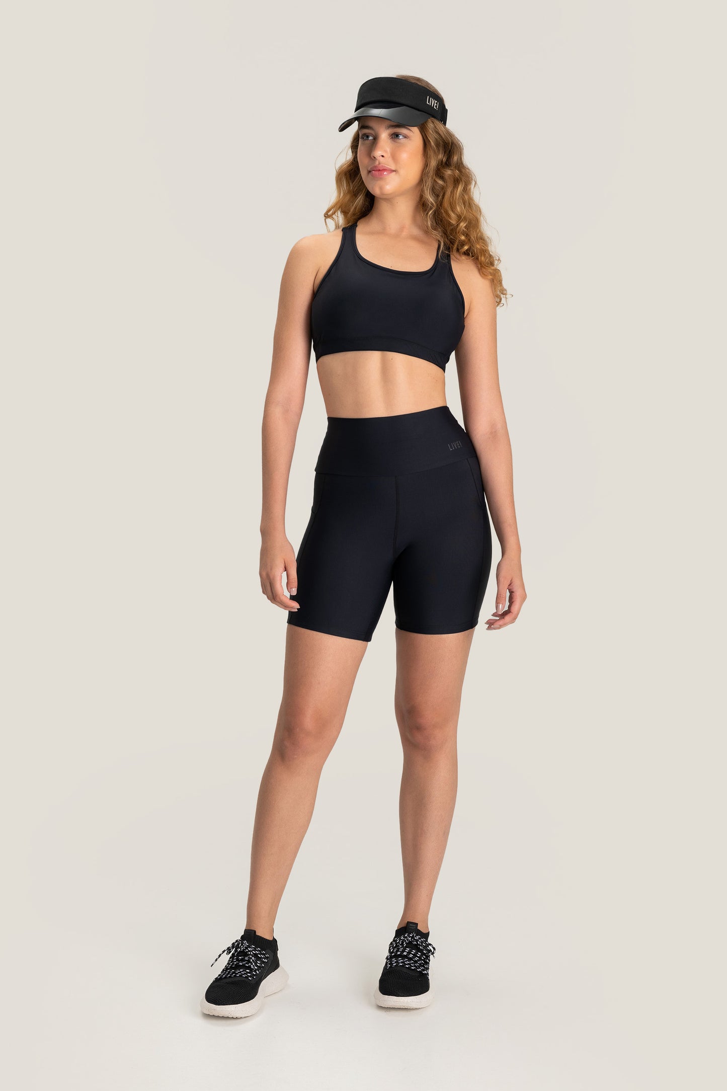 Essential Intense Slim Bermuda
