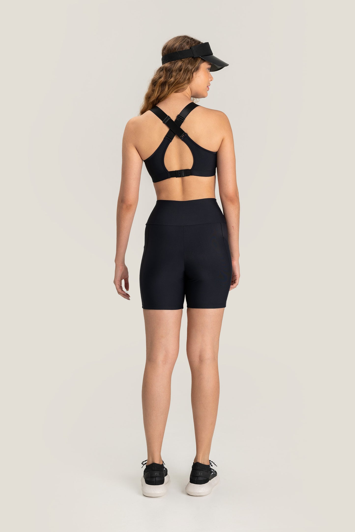 Essential Intense Slim Bermuda