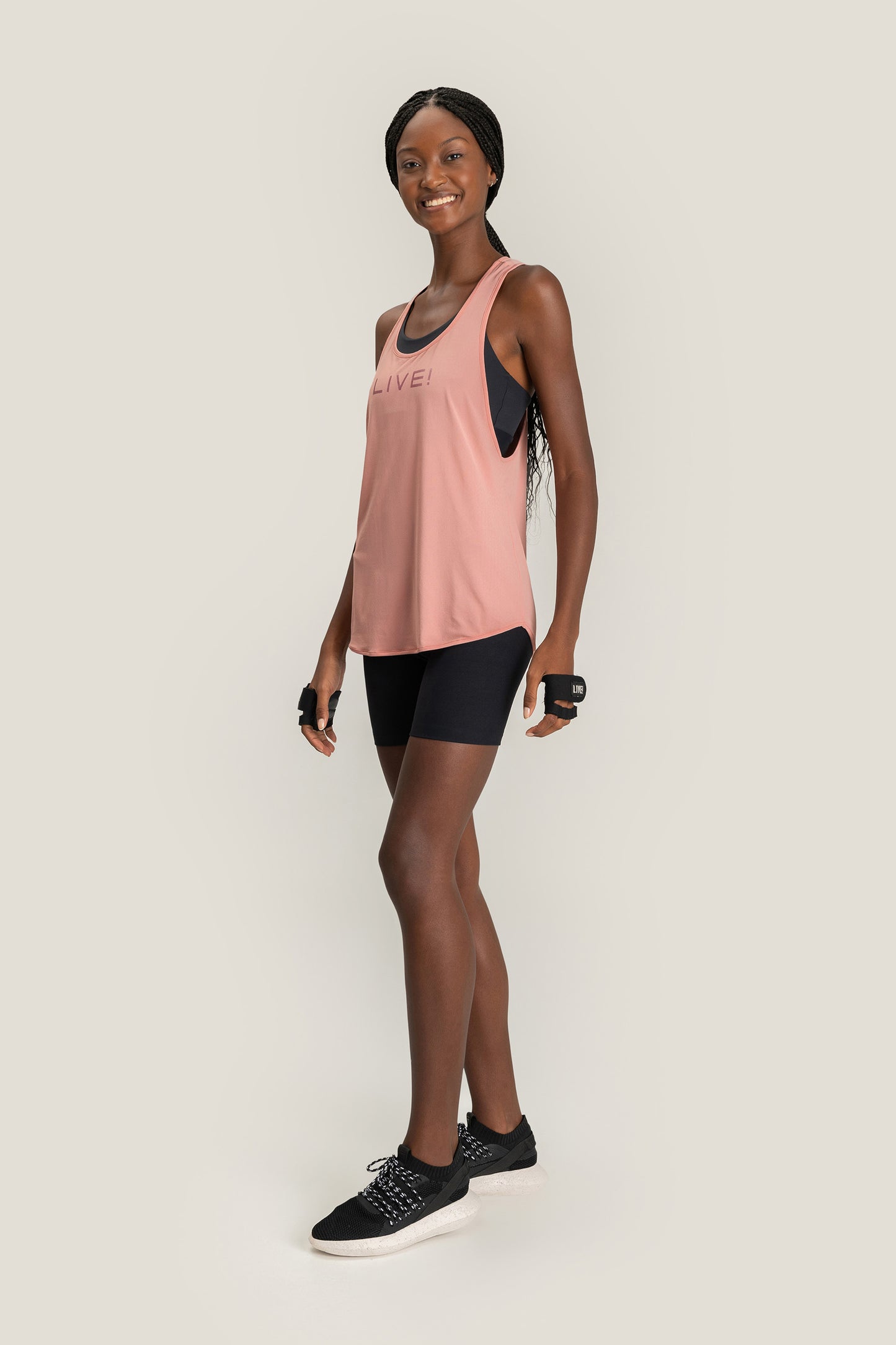 LIVE! Holographic Basic Tank