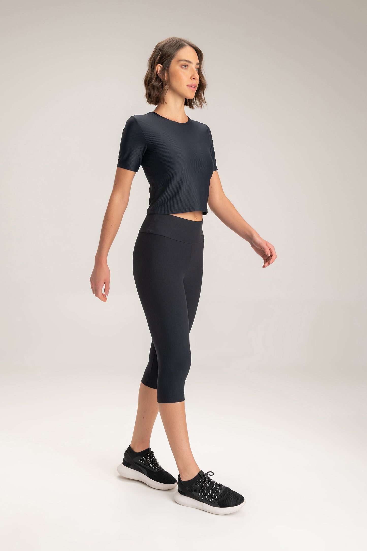 Ribbed Cropped T-Shirt