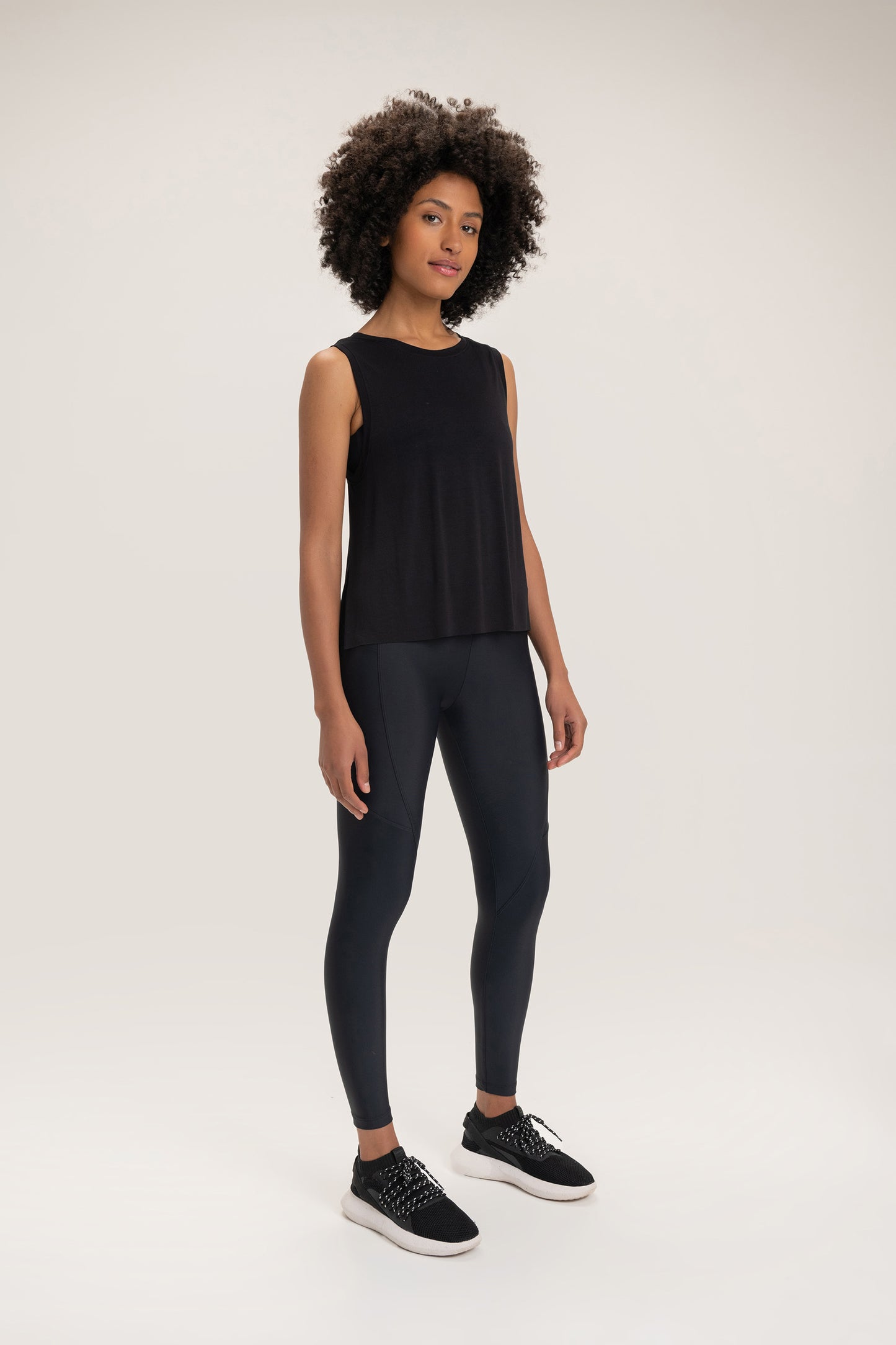 Balance Cropped Tank