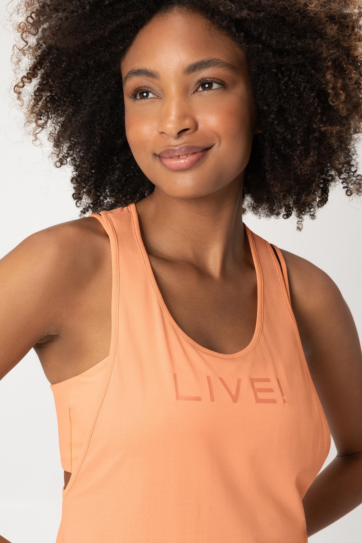 LIVE! Holographic Basic Tank