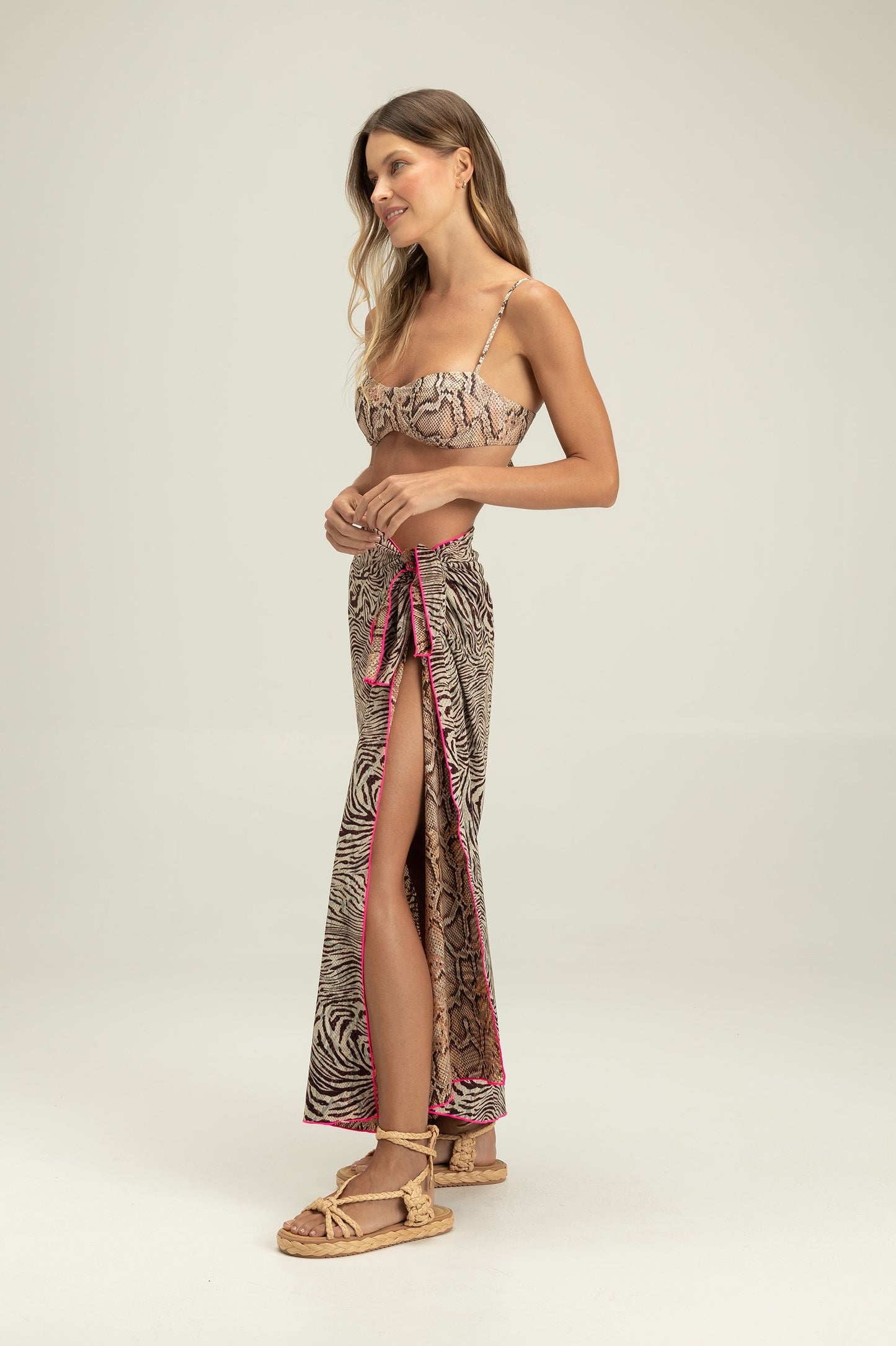 Raw Square Reversible Sarong