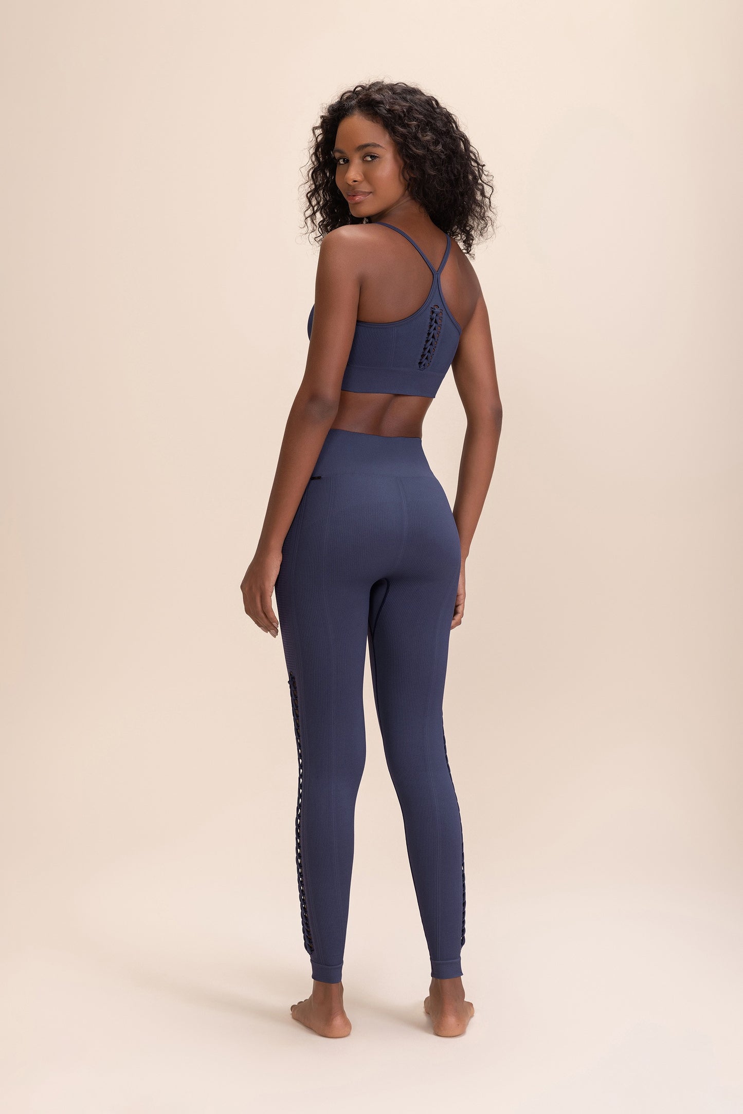 Explore Seamless Leggings