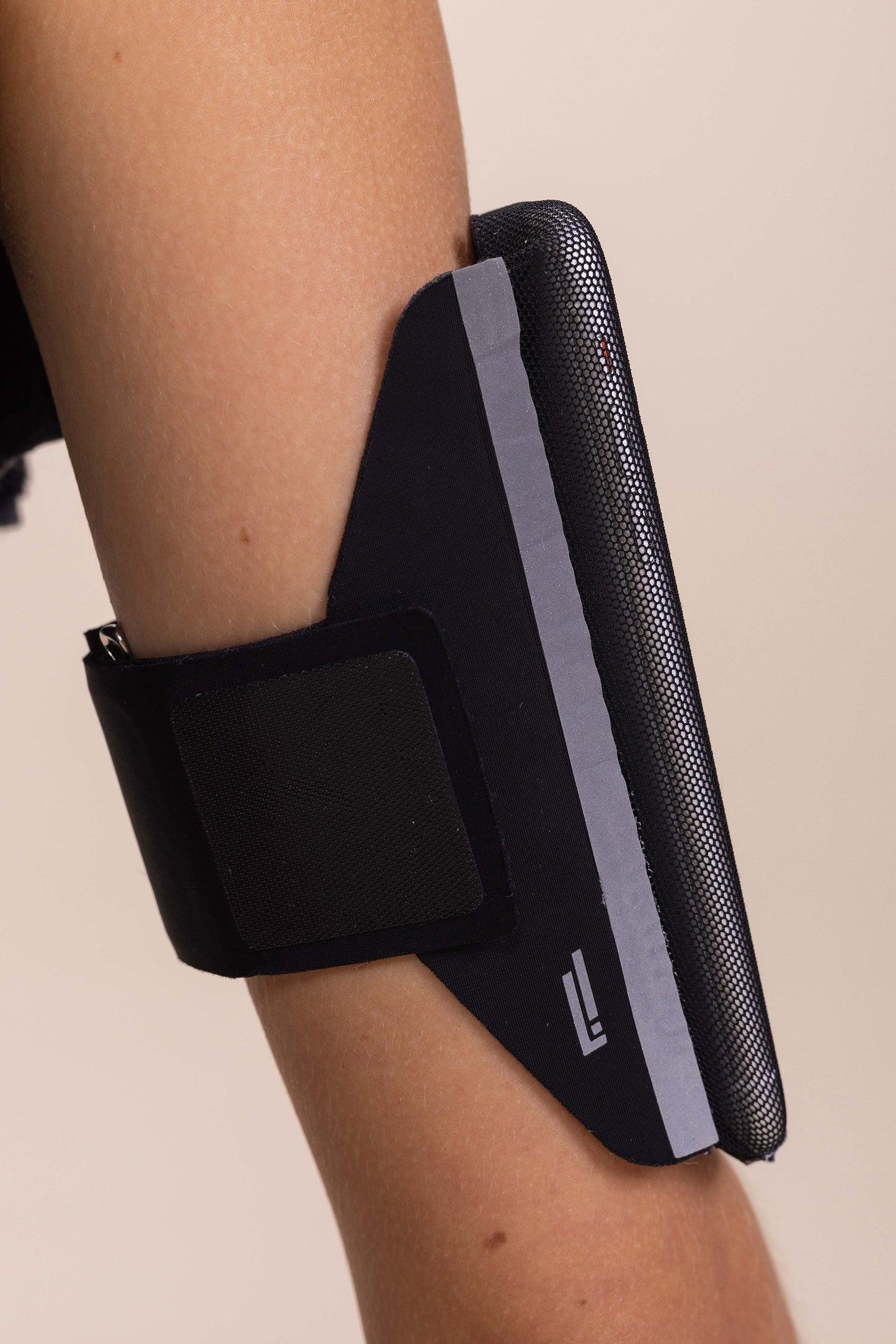 Faster Mobile Holder