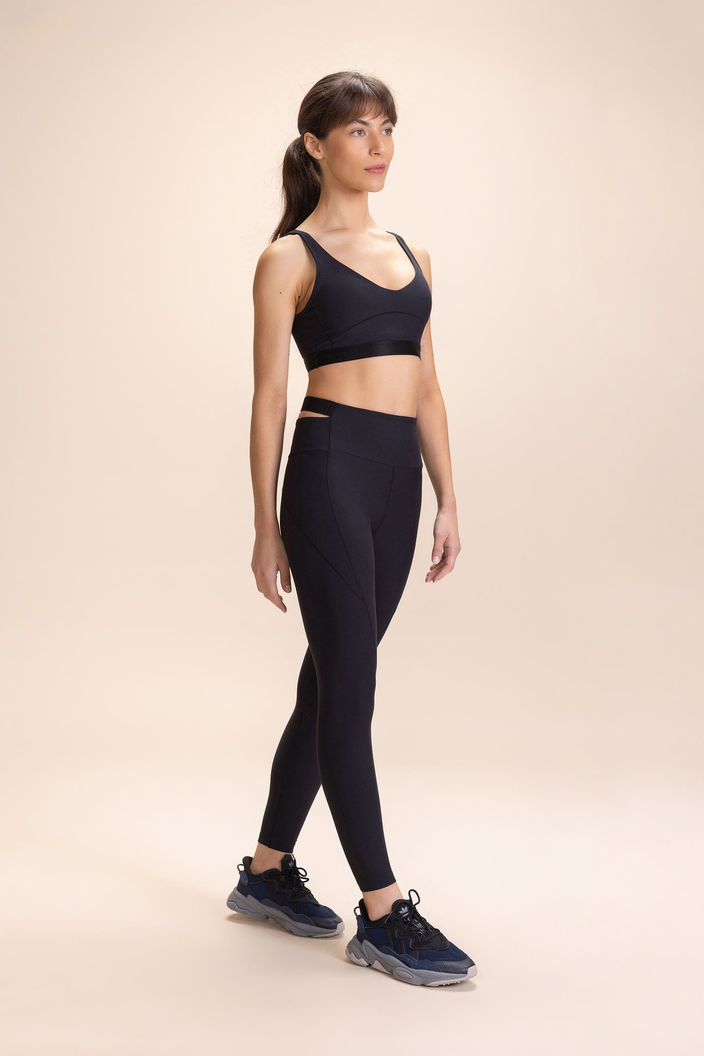 TOP ACTIVE NOIR BLACK