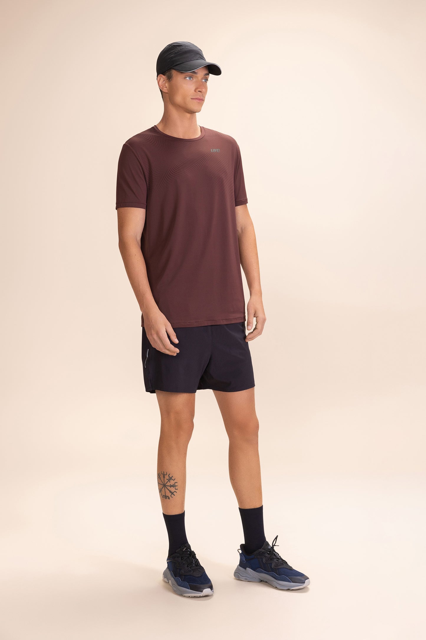 Comfy Outline Men's T-shirt