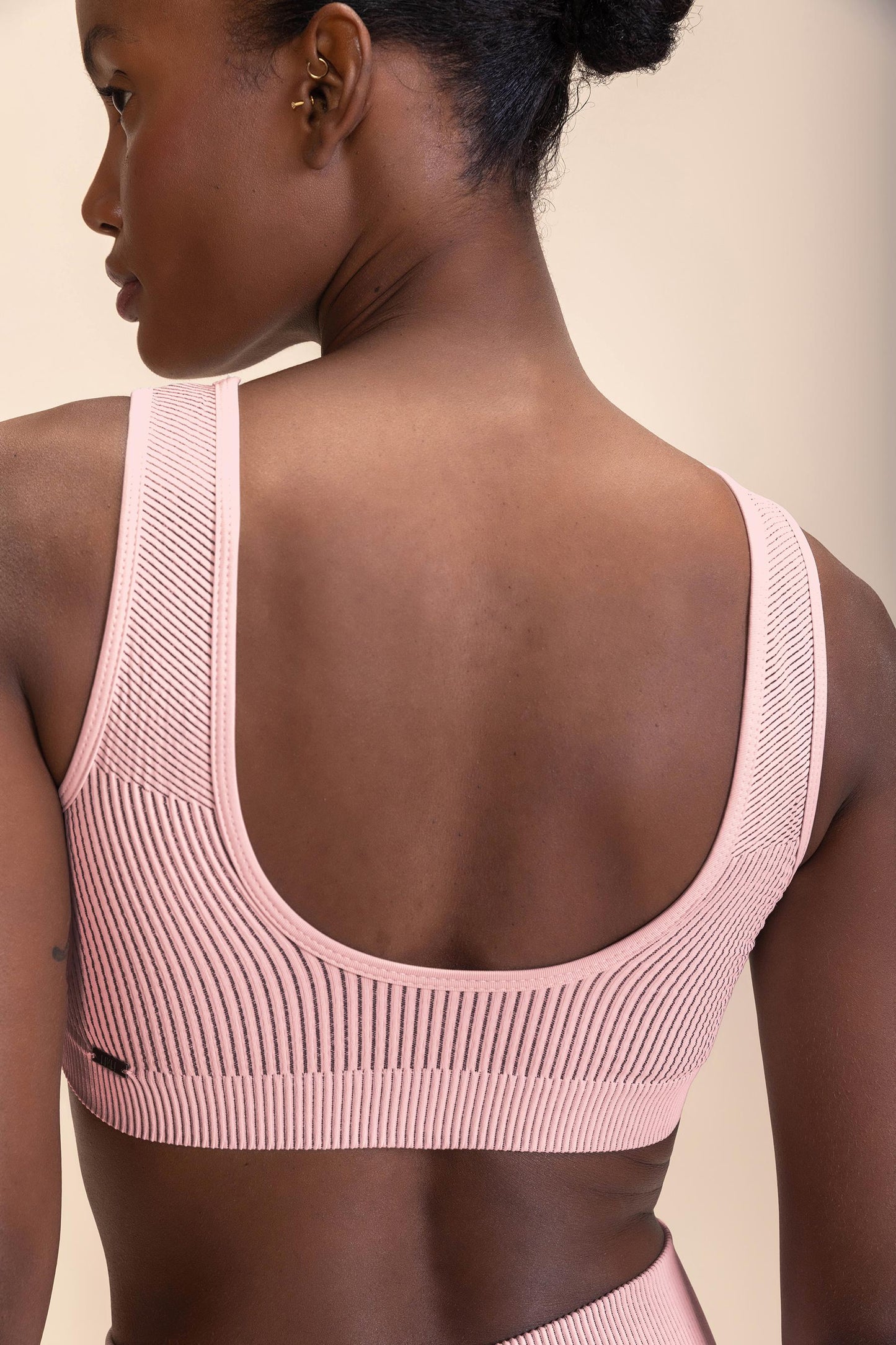 Rib Classic Seamless V-neck Sports Bra