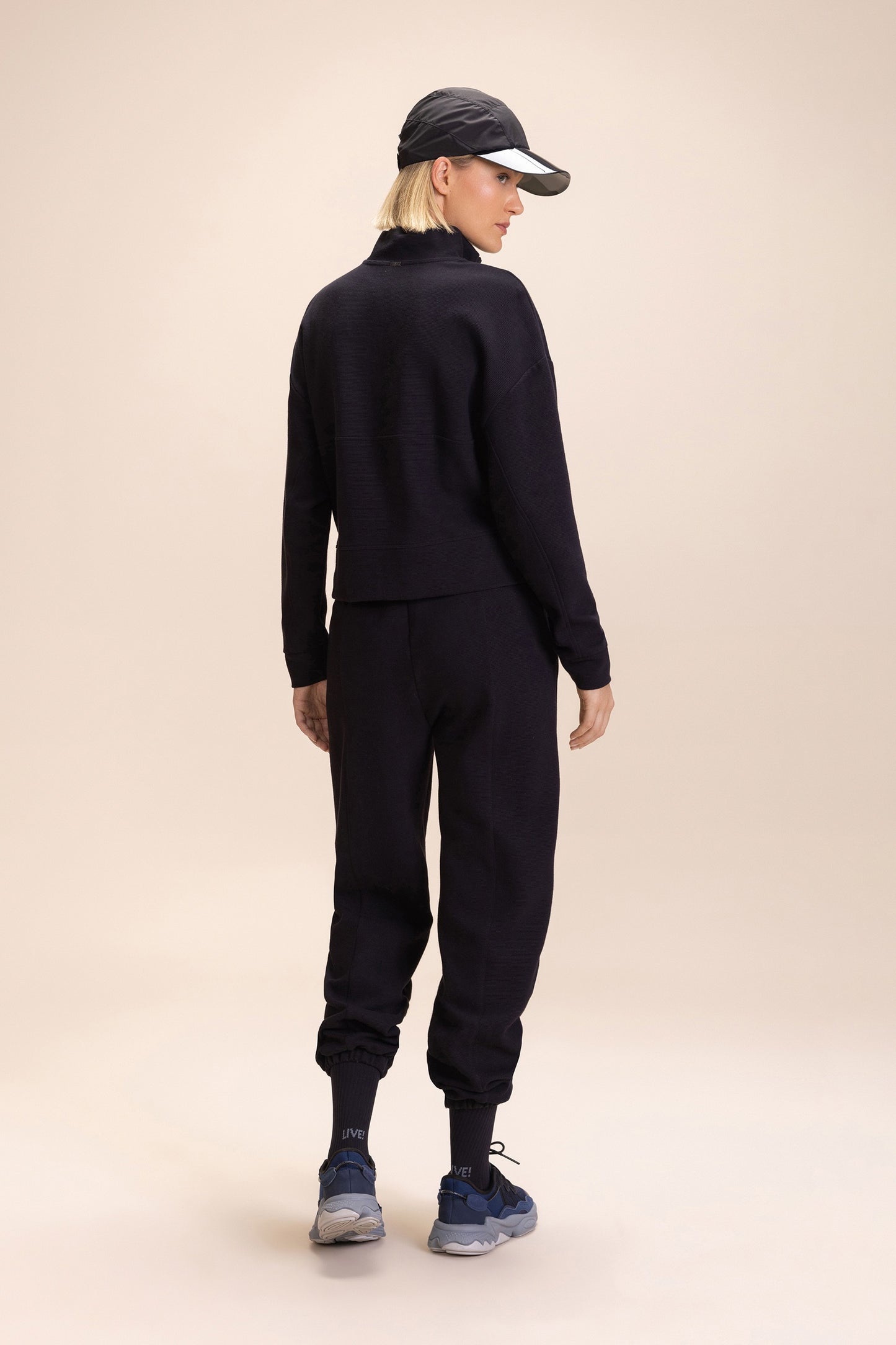 Sleek Pants