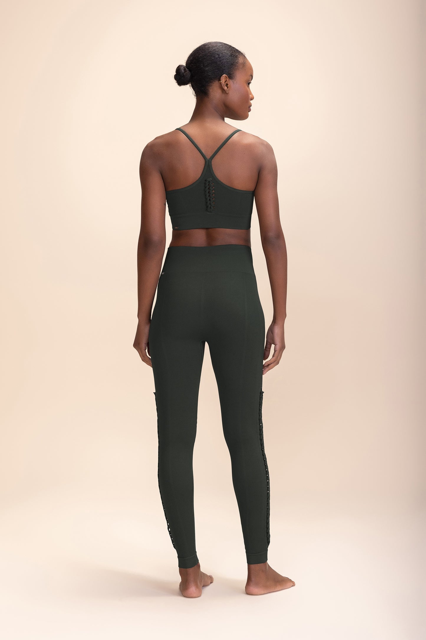 Explore Seamless Leggings