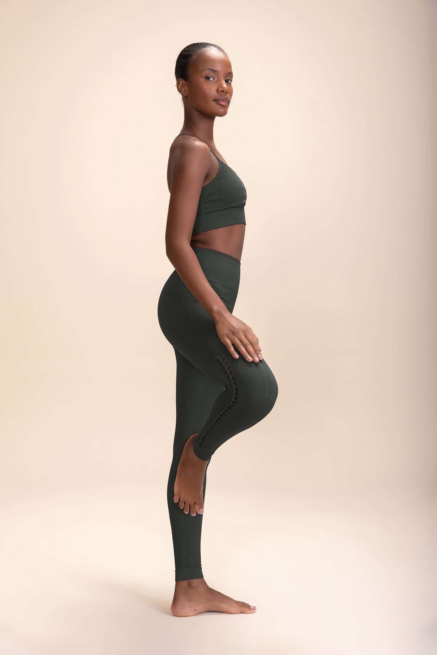 Explore Seamless Leggings
