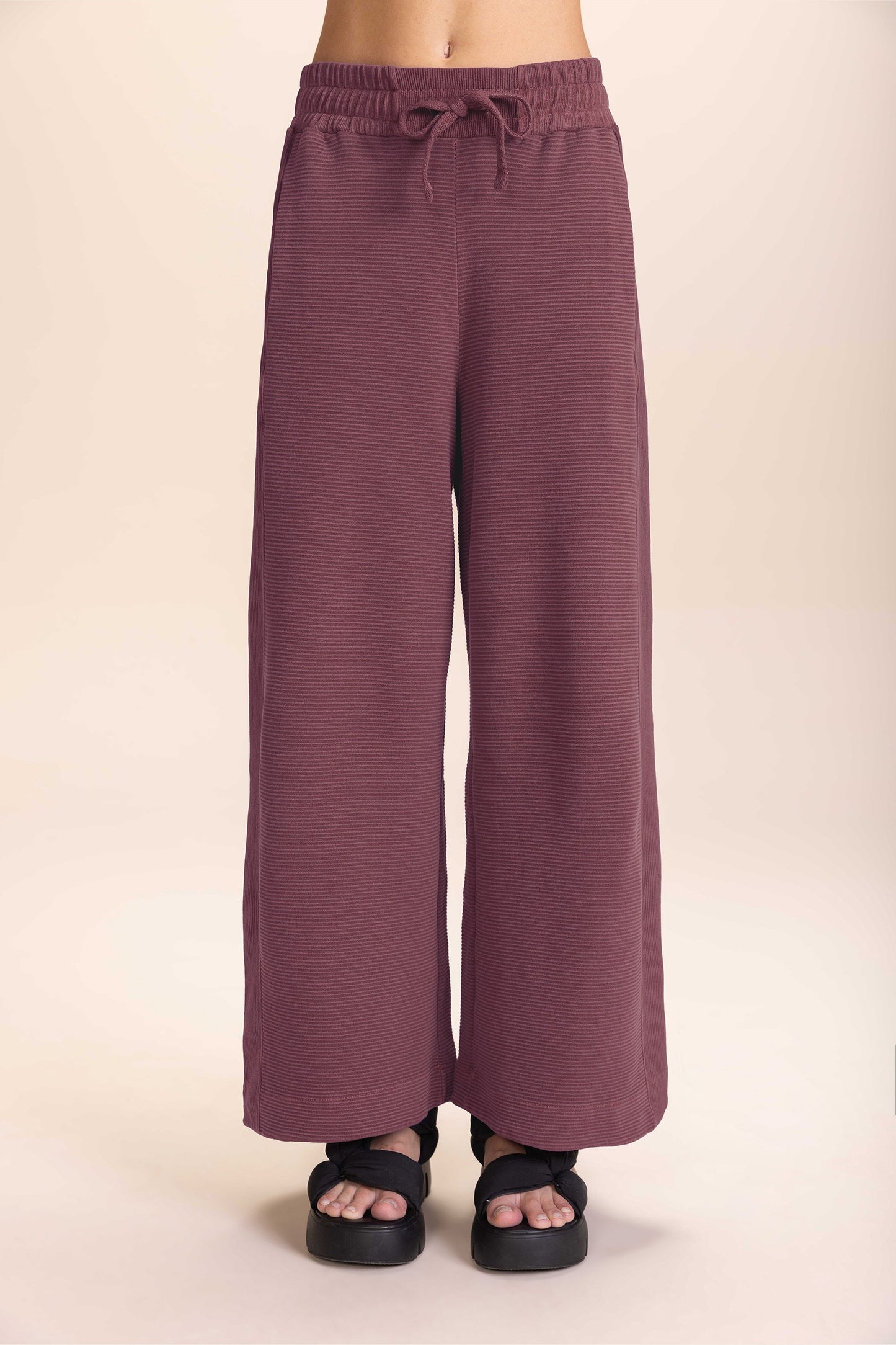 Ribbed Washed Crop Pants