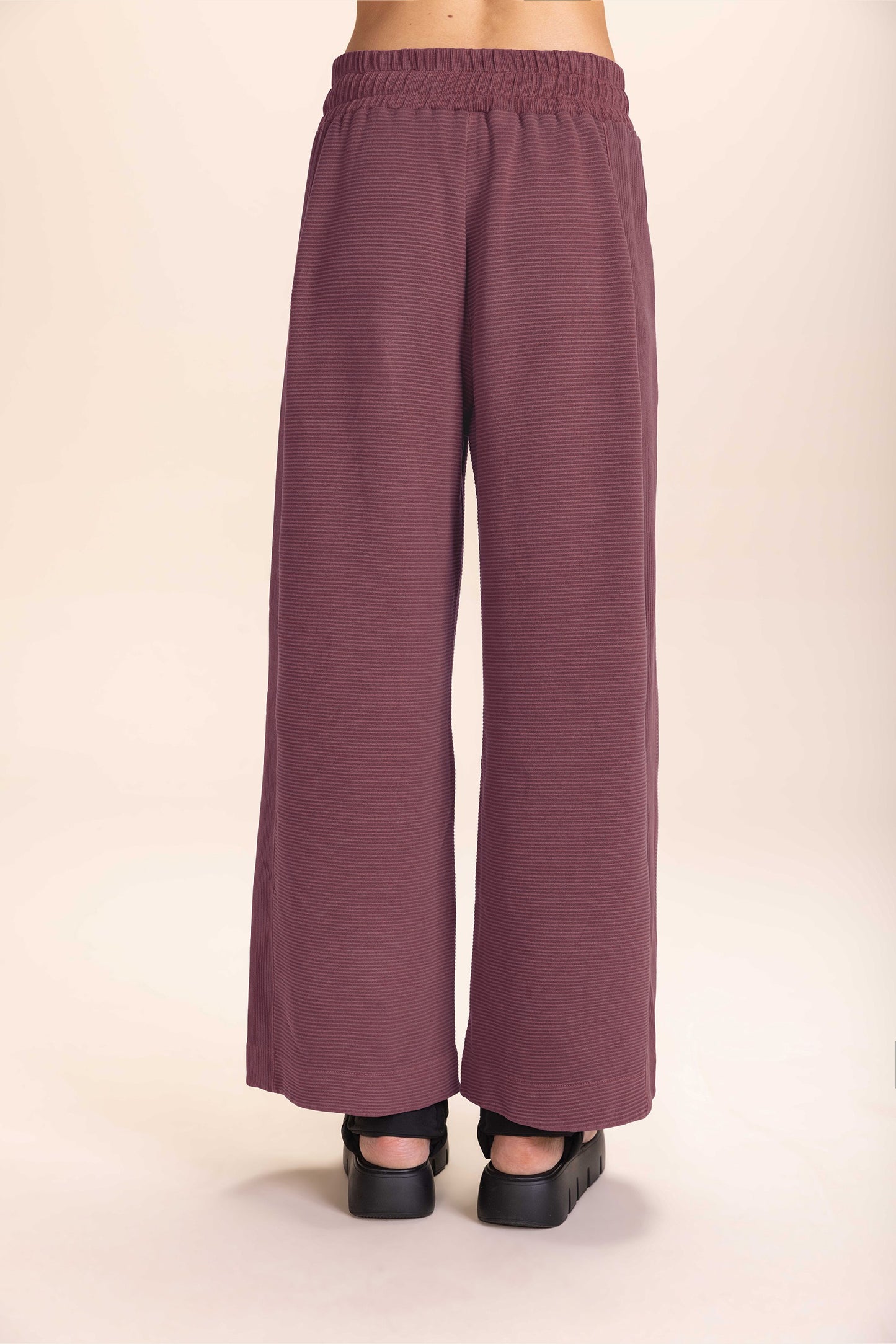Ribbed Washed Crop Pants