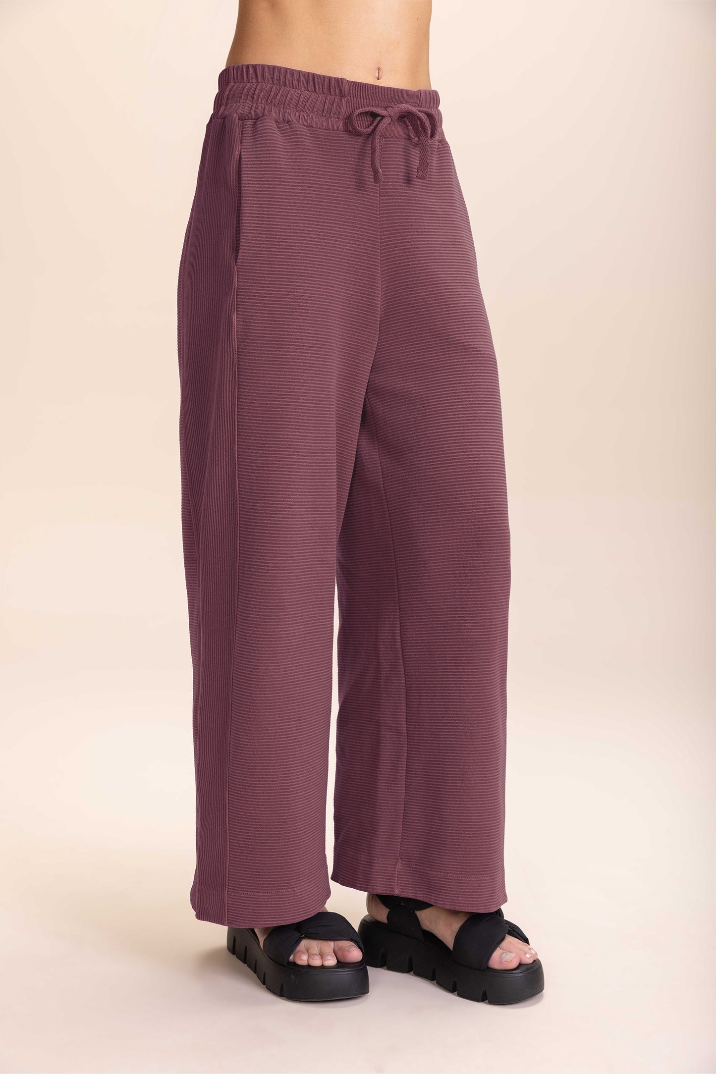 Ribbed Washed Crop Pants