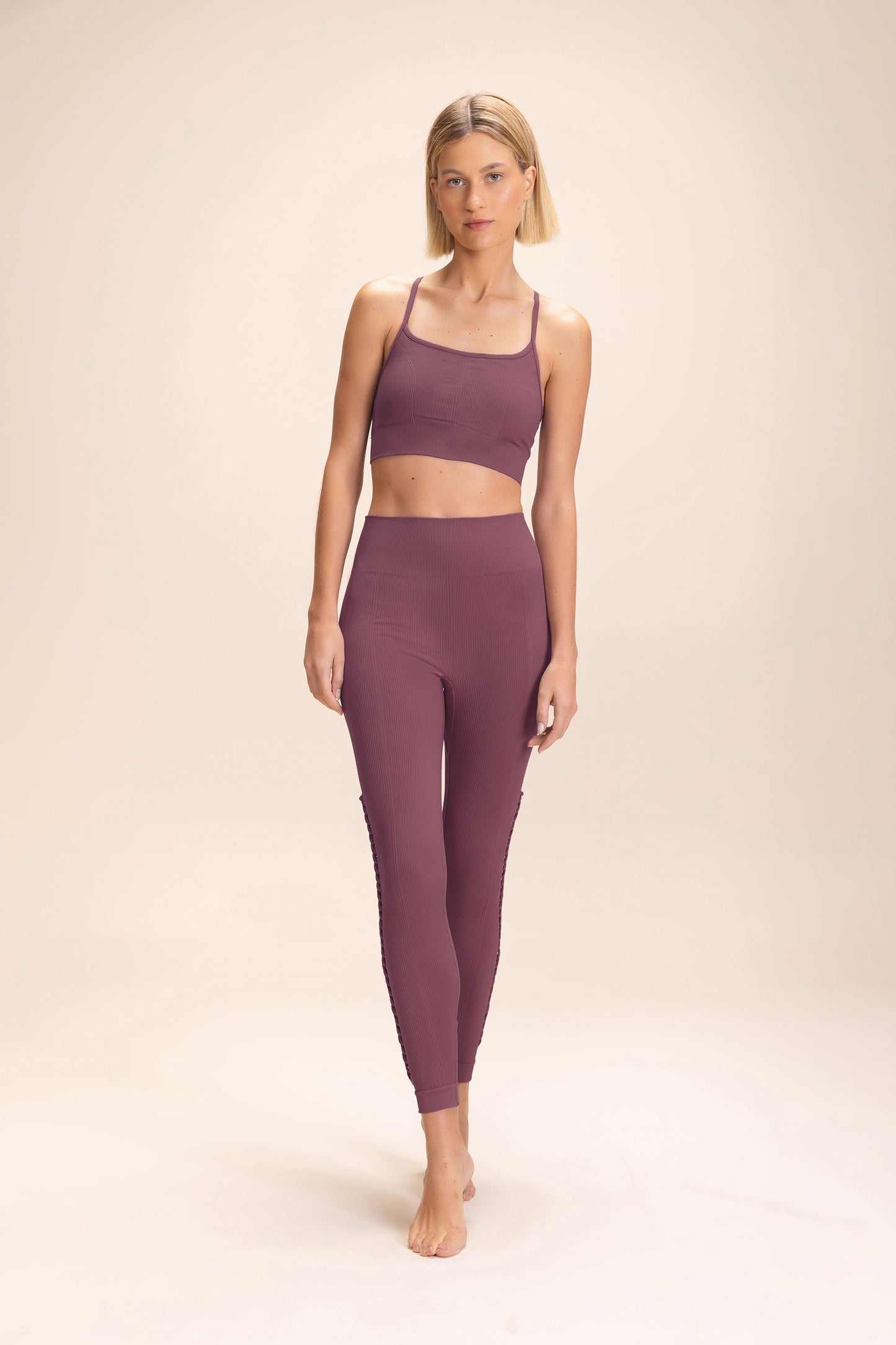 Explore Seamless Leggings