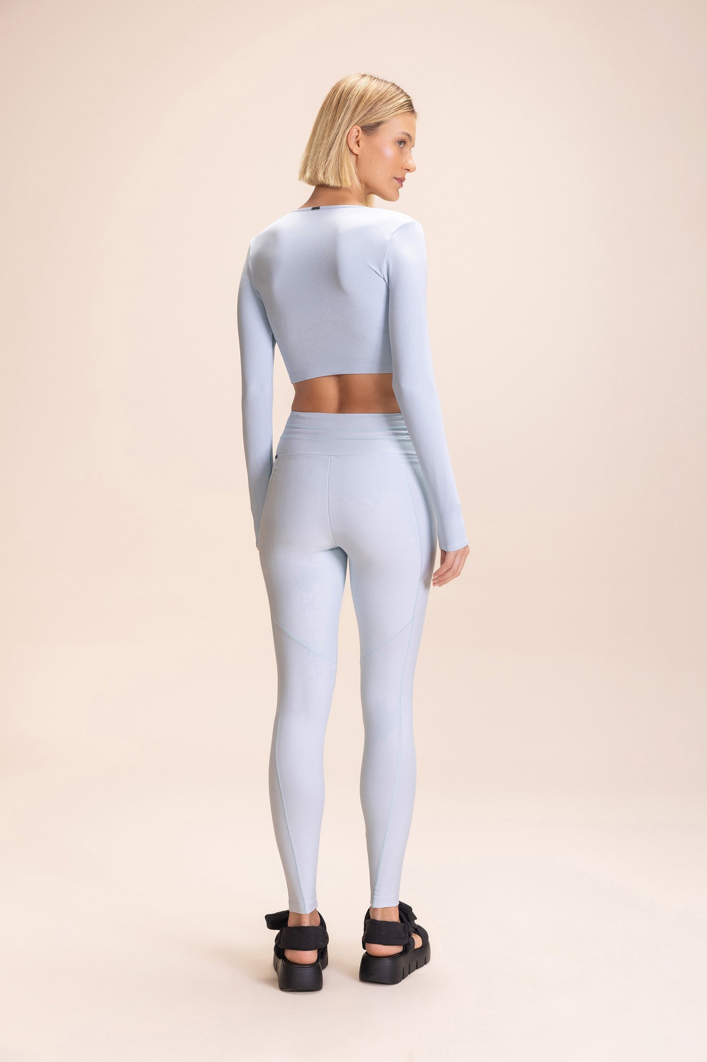 Seamless Long Sleeve Crop T-Shirt