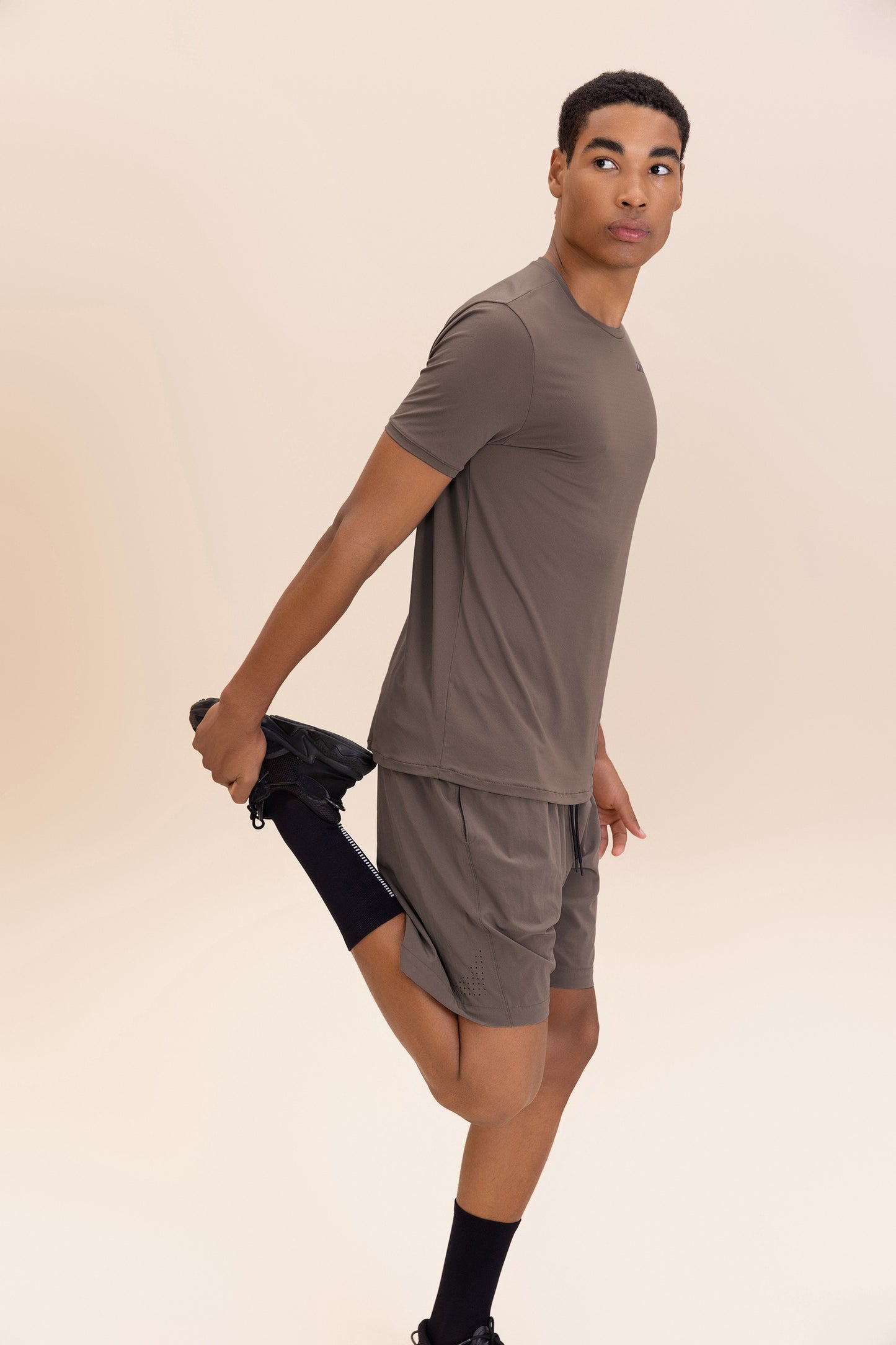 Move 8" Dryside Shorts Men