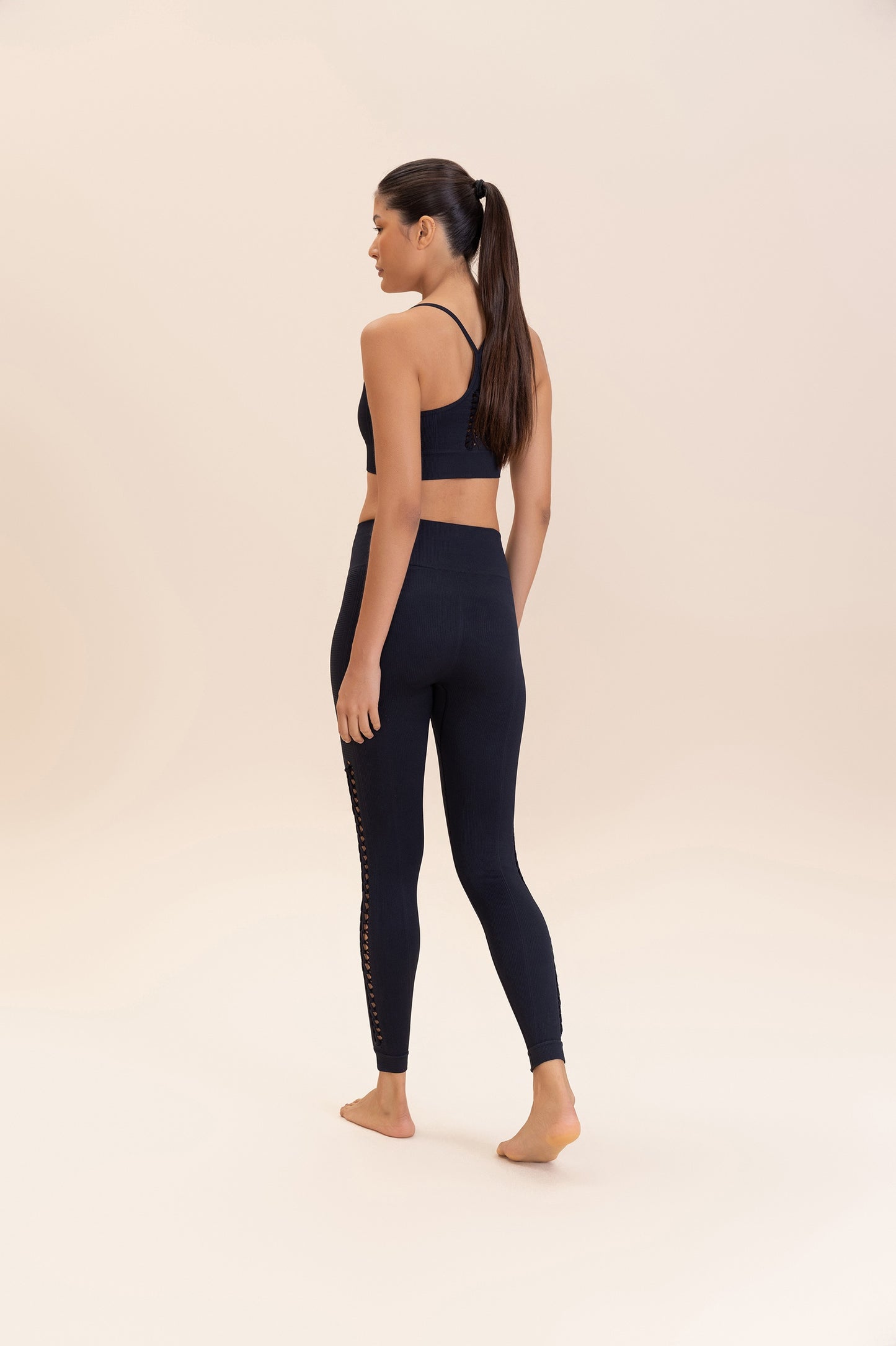 Explore Seamless Leggings