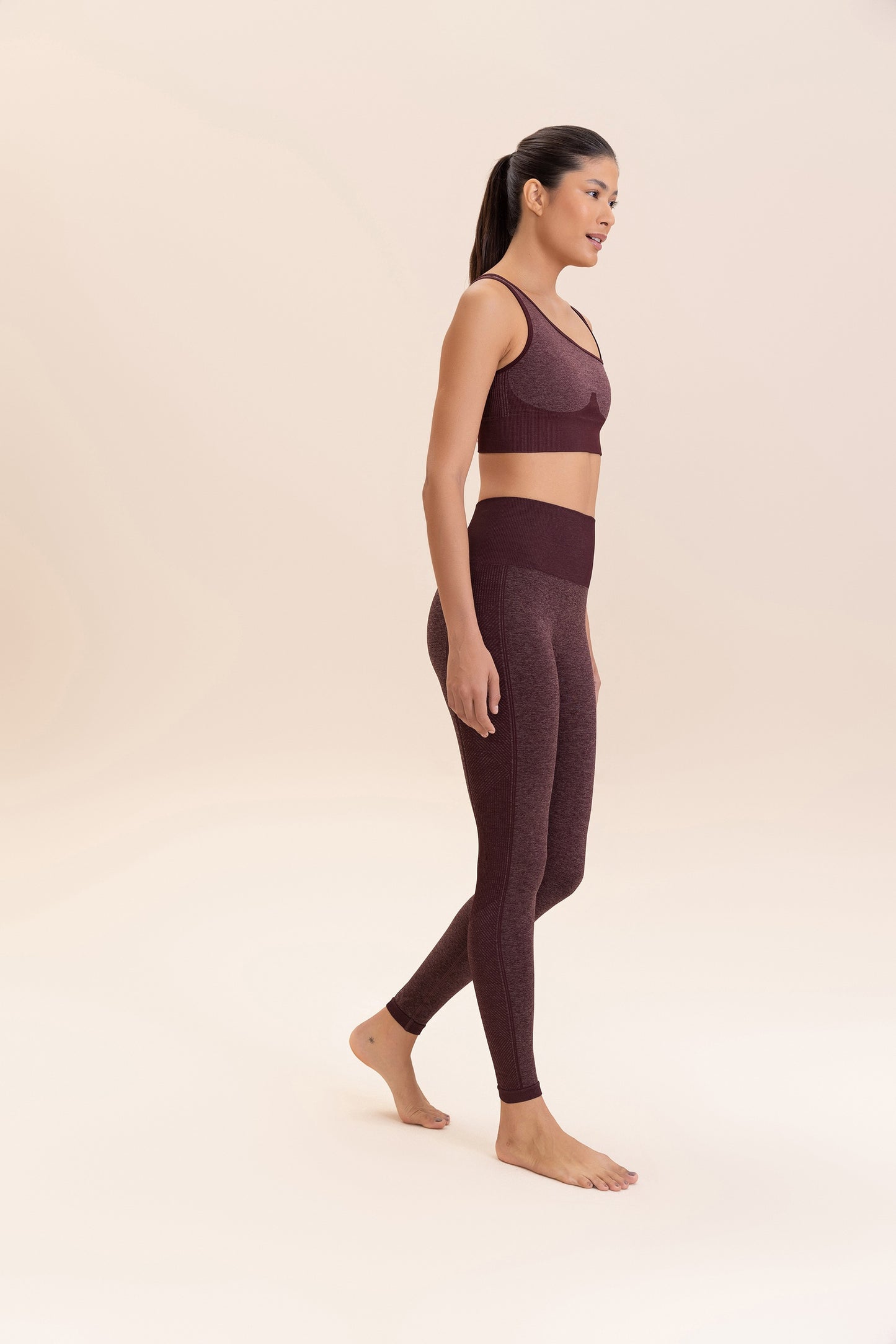 Angle Seamless  Sports Bra