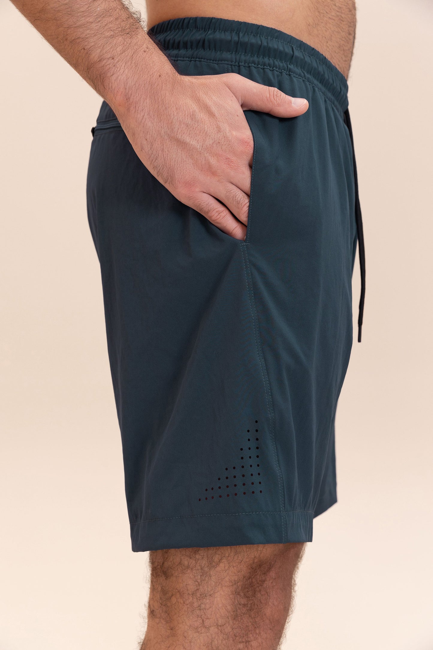 Move 8" Dryside Shorts Men