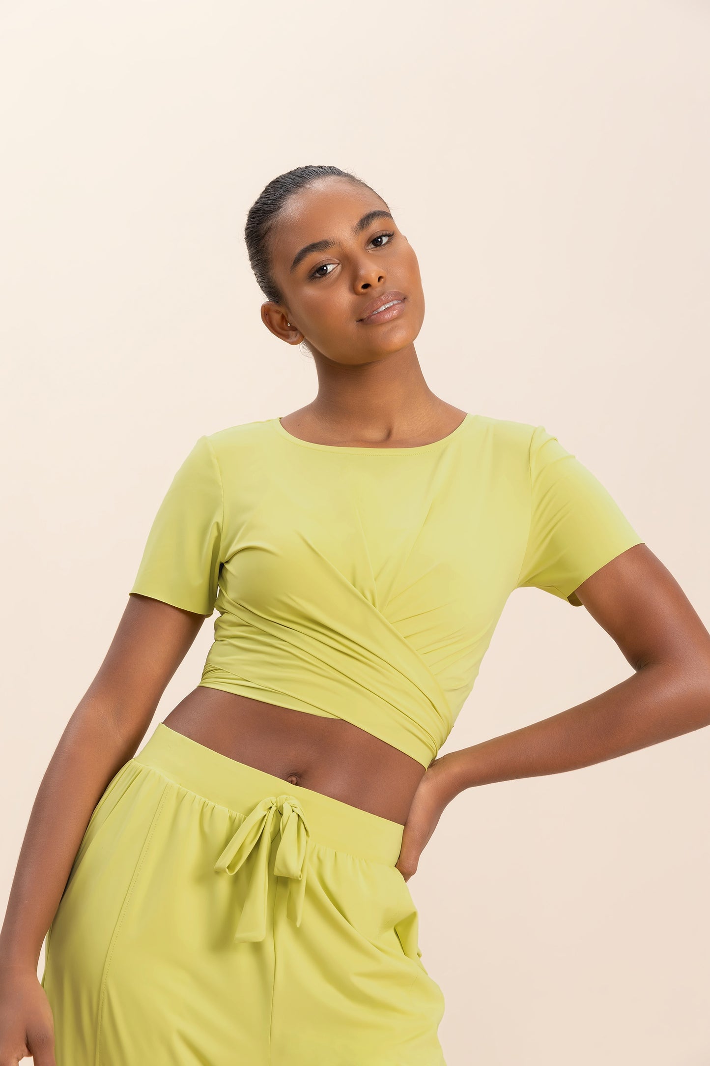 Wide Crossed Top