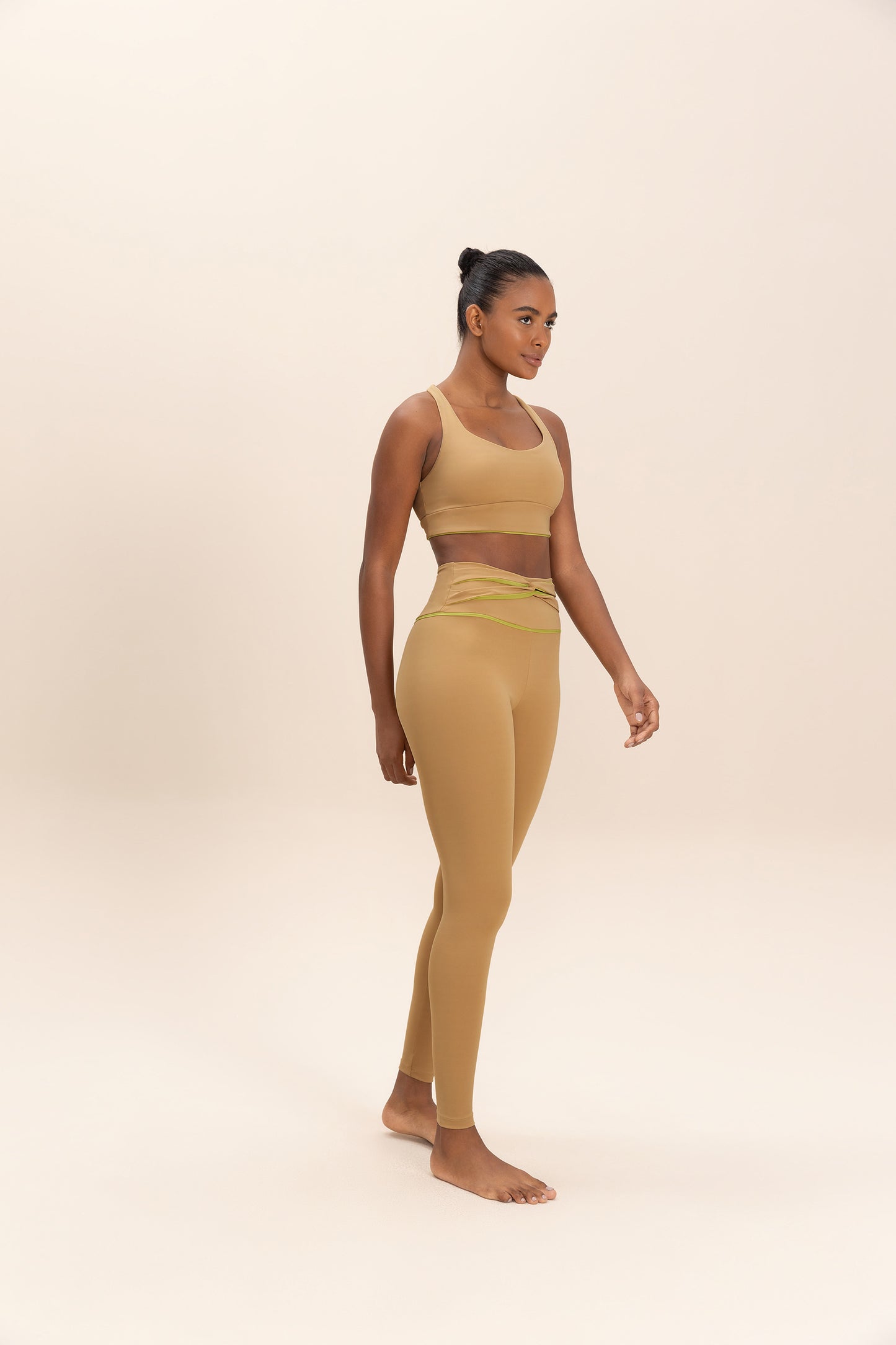 Cross Duo Collor ByNature Leggings