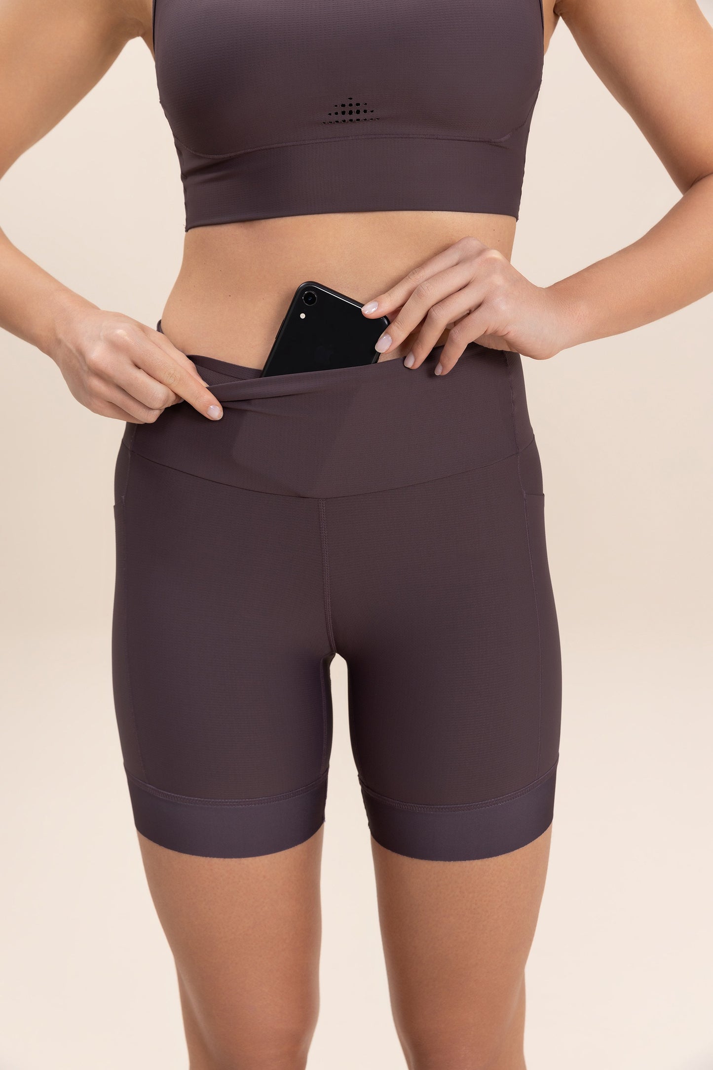 Six Pockets Speed Long Shorts