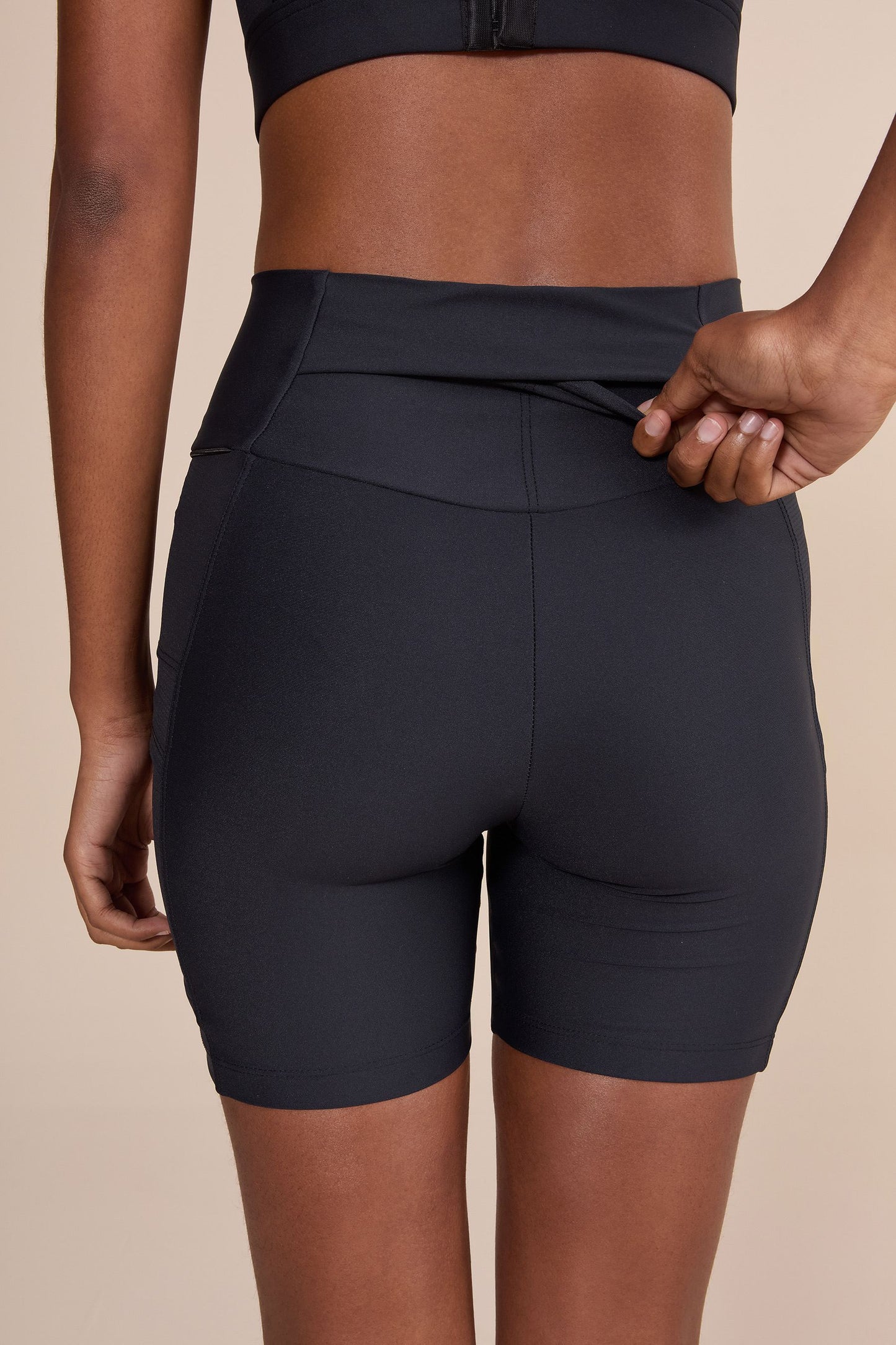 Uplift Log Shorts