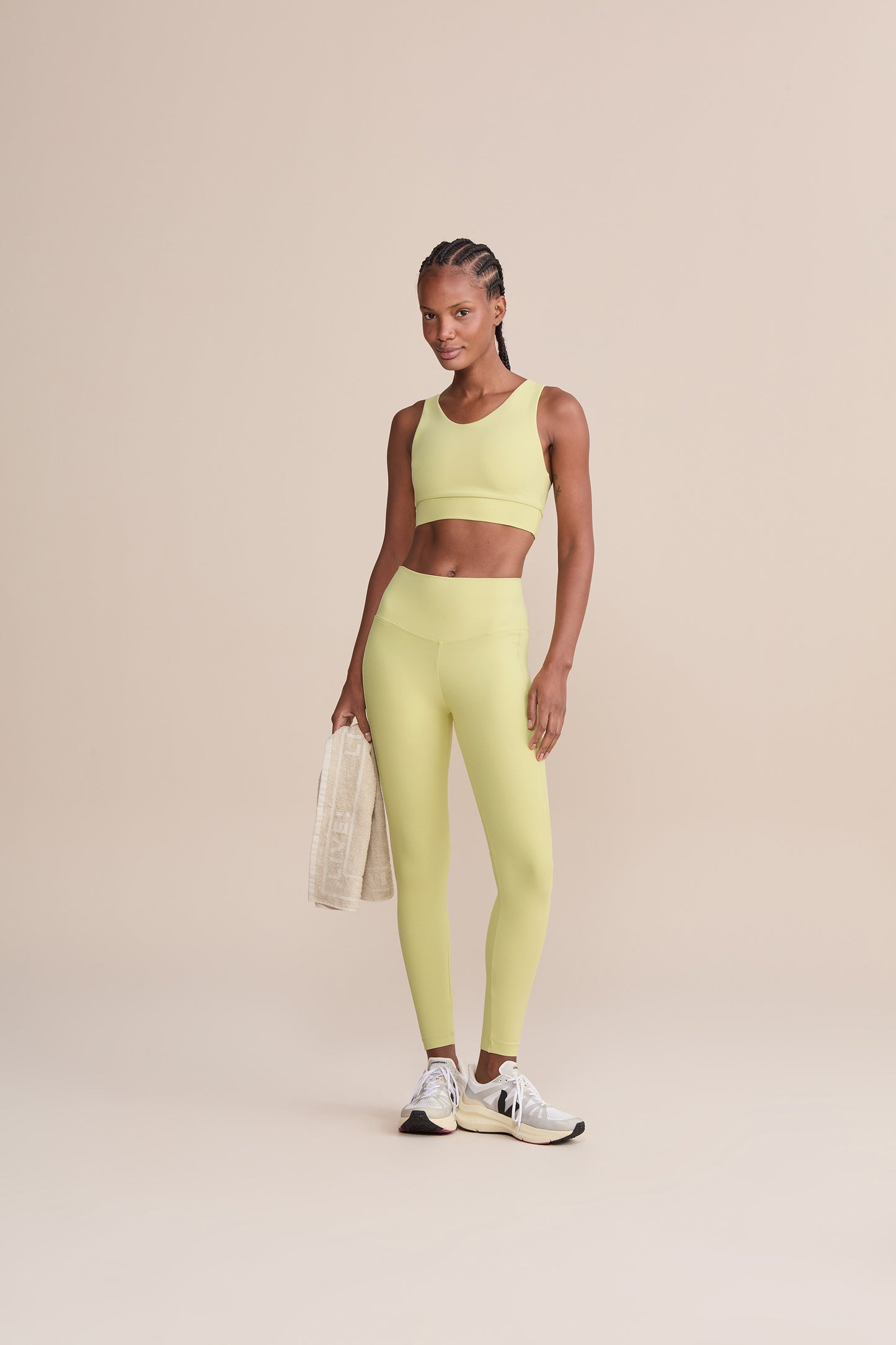 V Pocket Inner Active® Leggings