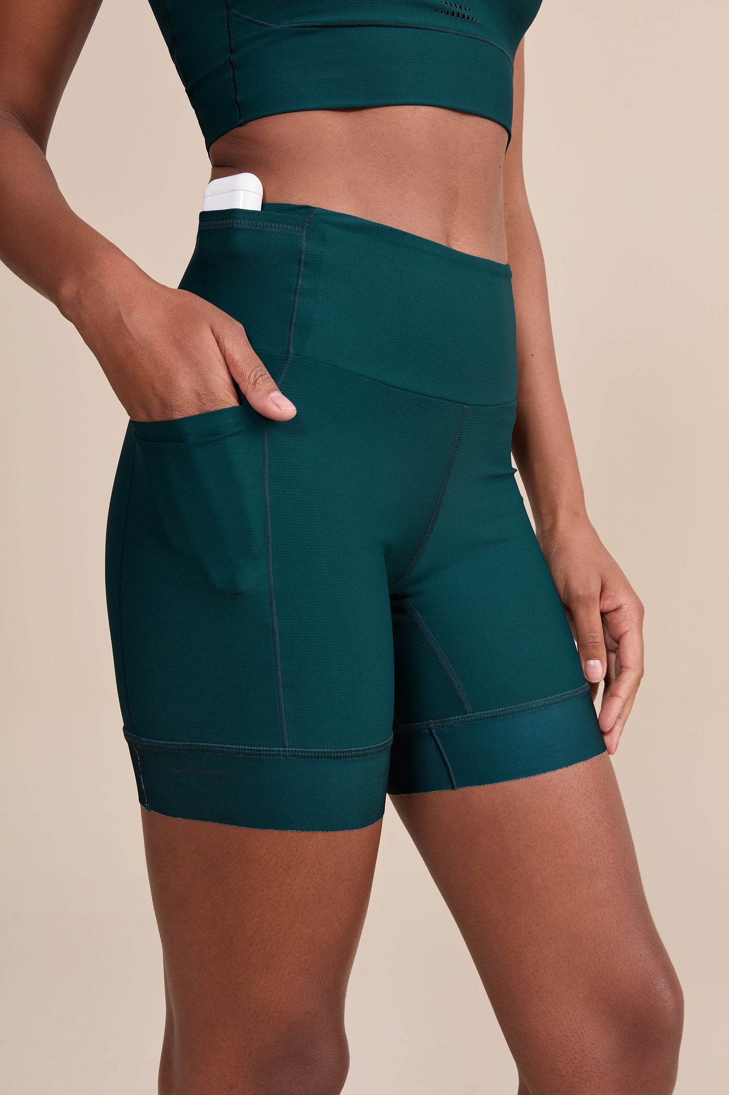 Six Pockets Speed Long Shorts
