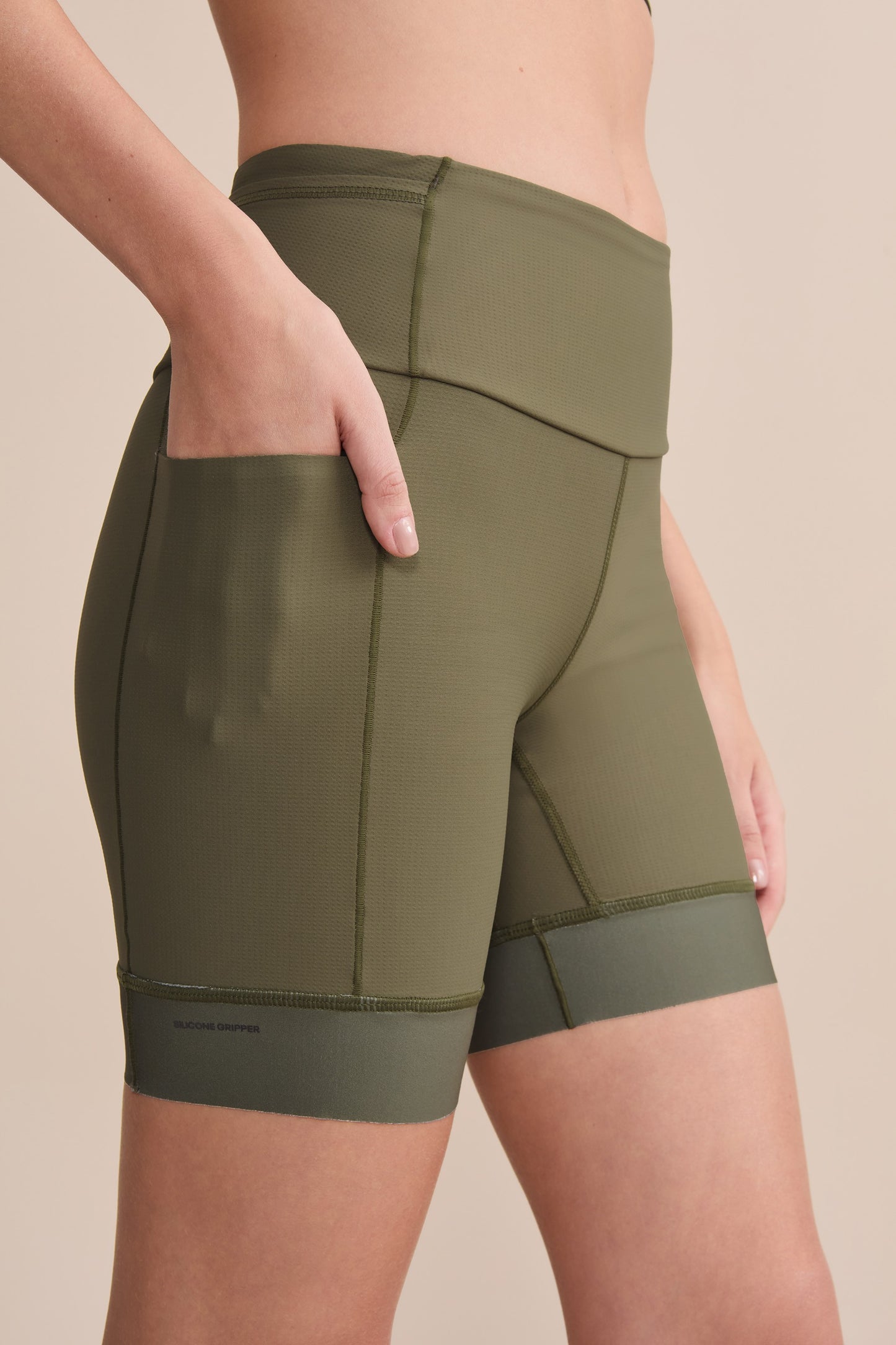 Six Pockets Speed Long Shorts