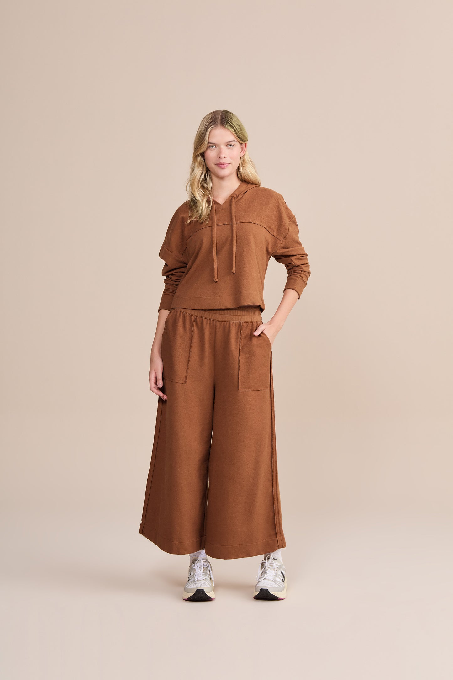 Soft Pure Wide-leg Cropped Pants