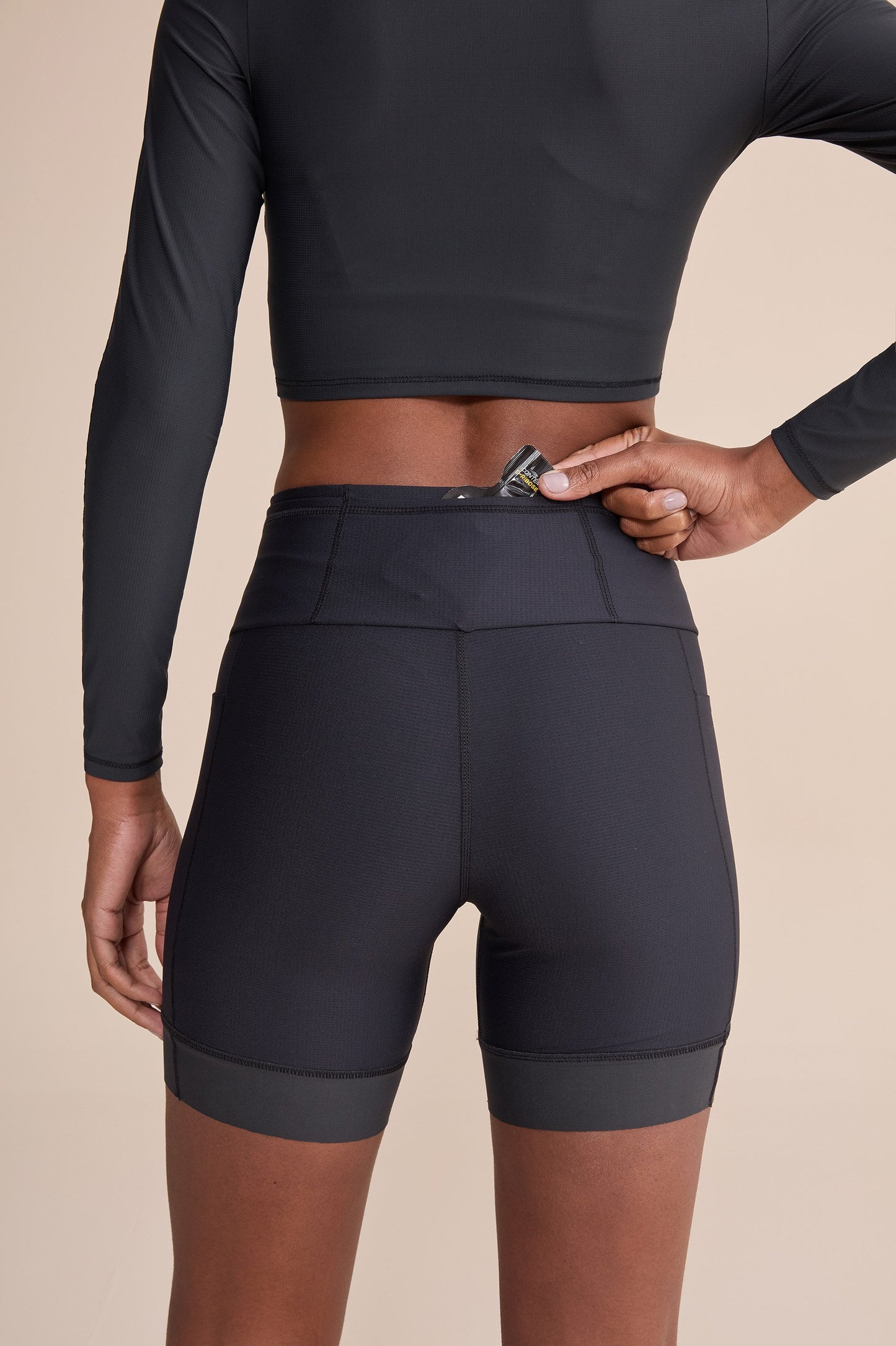 Six Pockets Speed Long Shorts