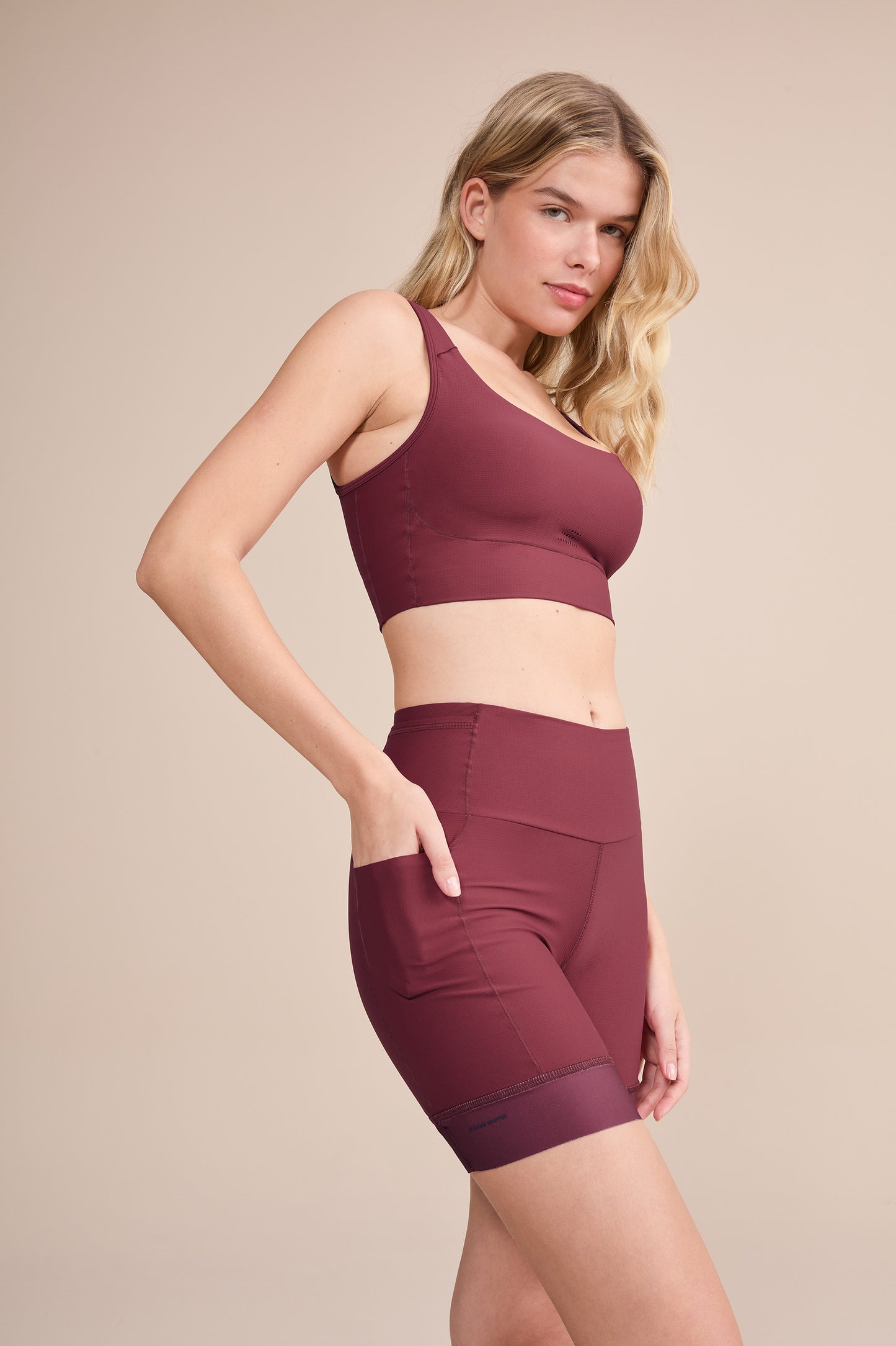 Six Pockets Speed Long Shorts