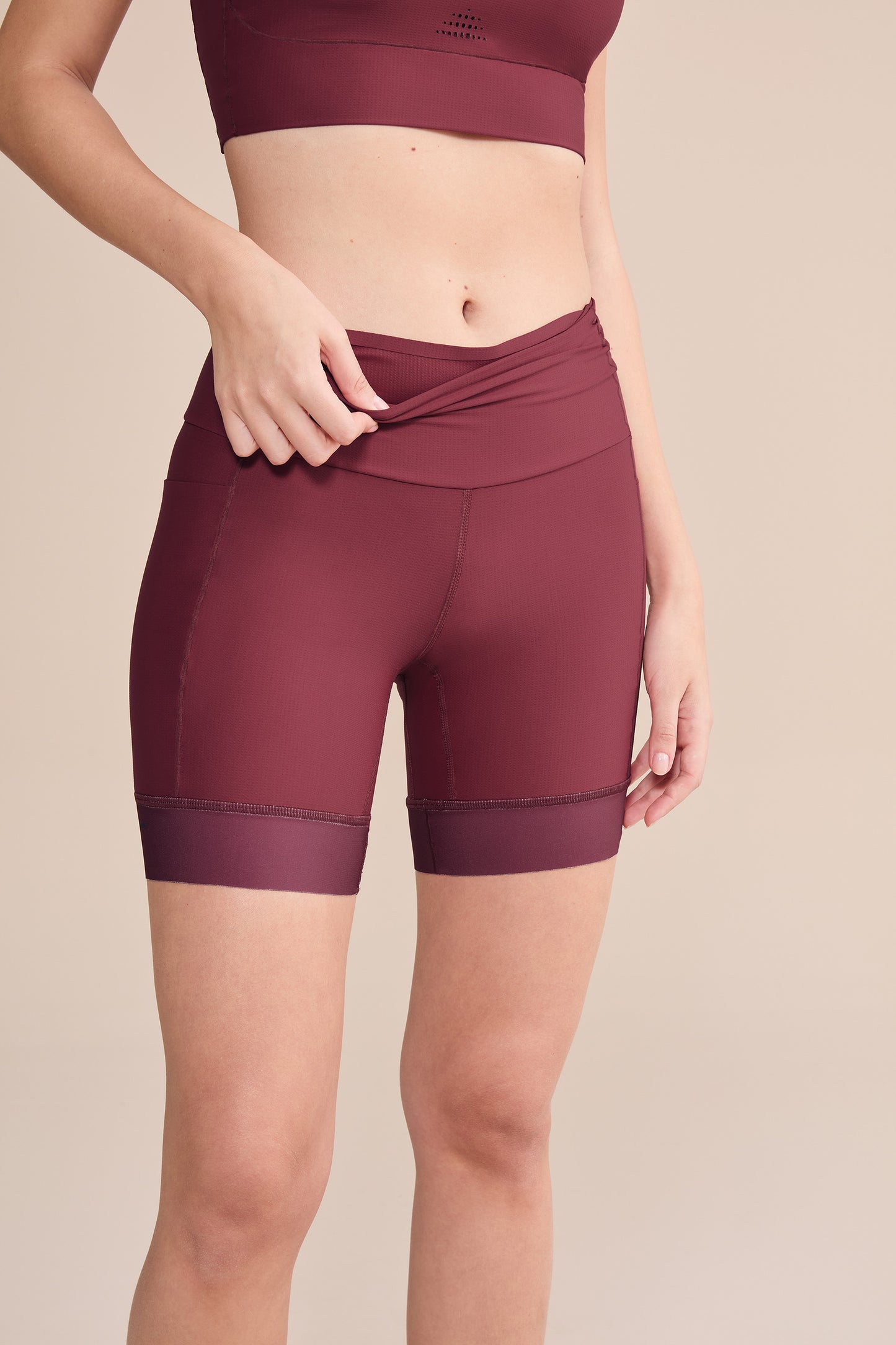 Six Pockets Speed Long Shorts