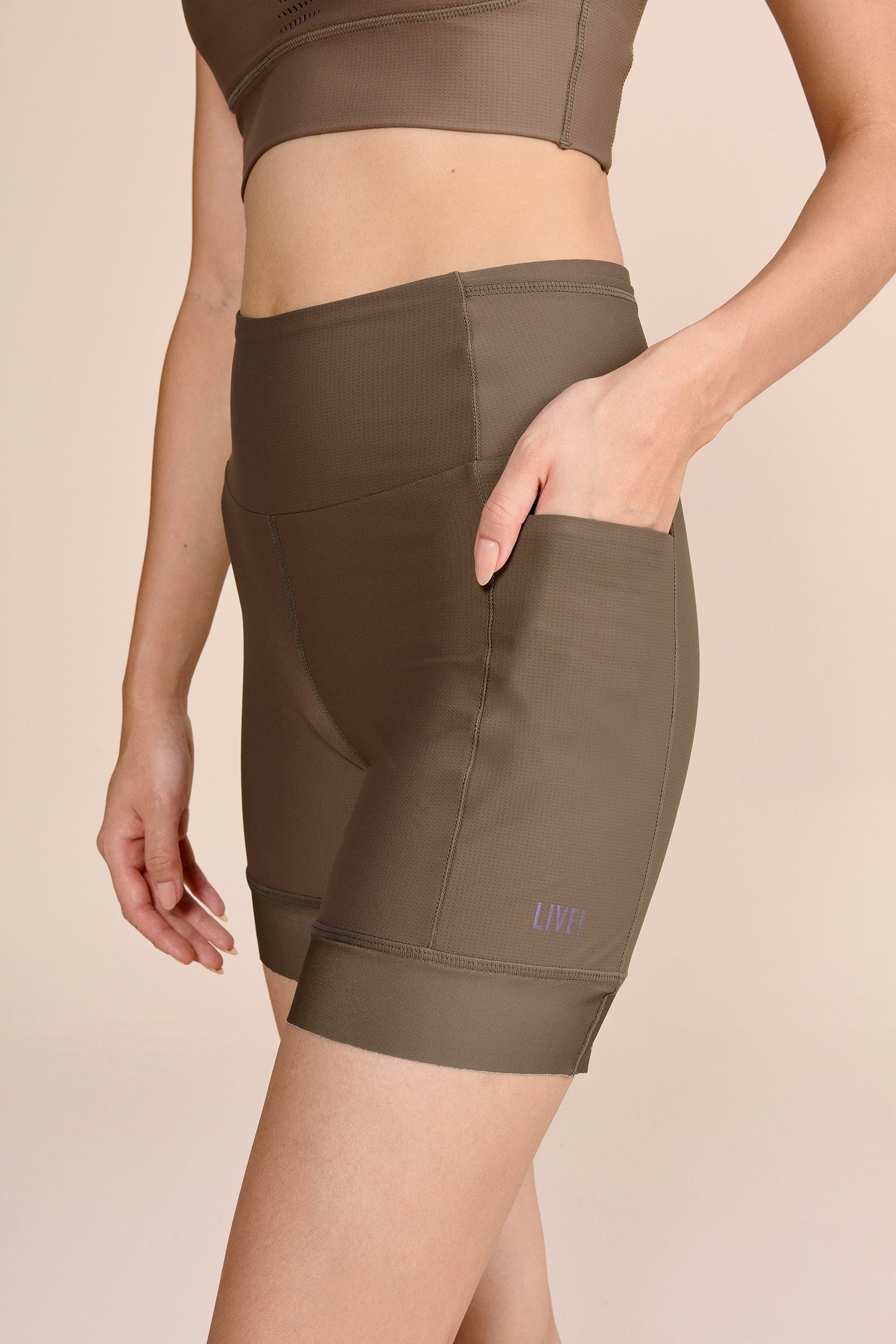 Six Pockets Speed Long Shorts