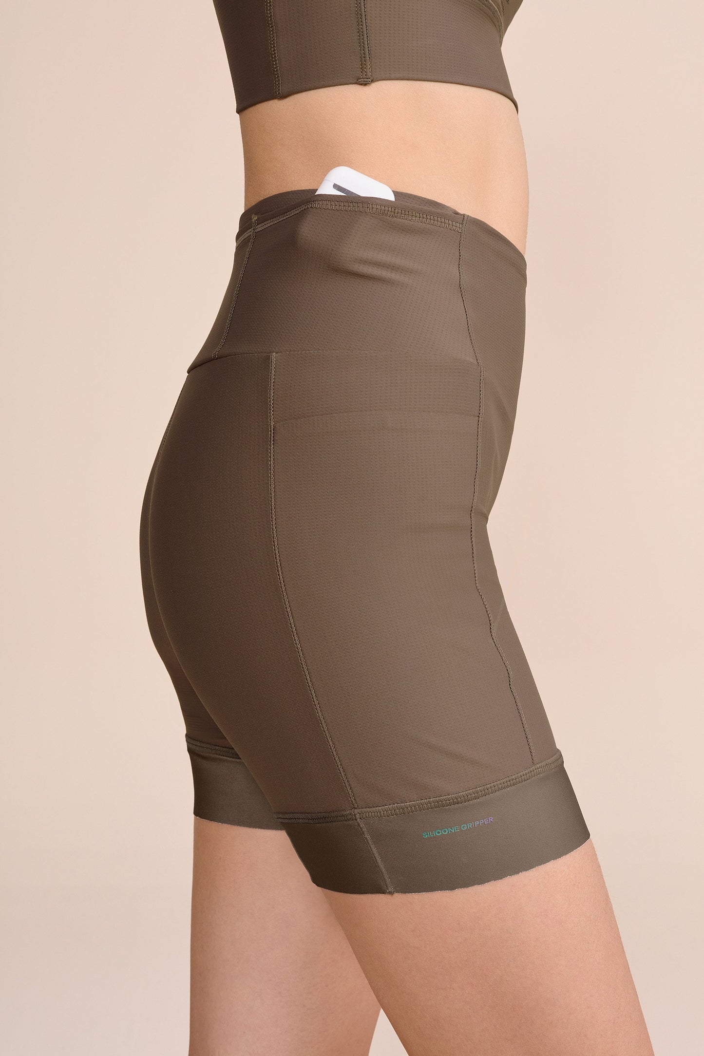 Six Pockets Speed Long Shorts