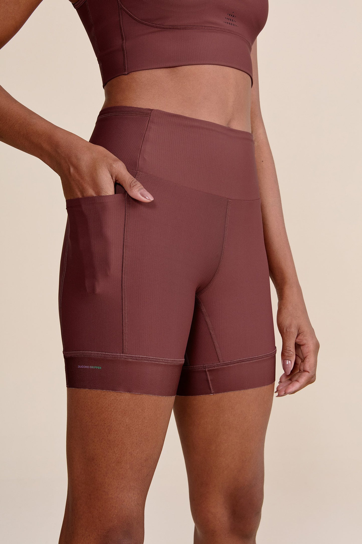 Six Pockets Speed Long Shorts